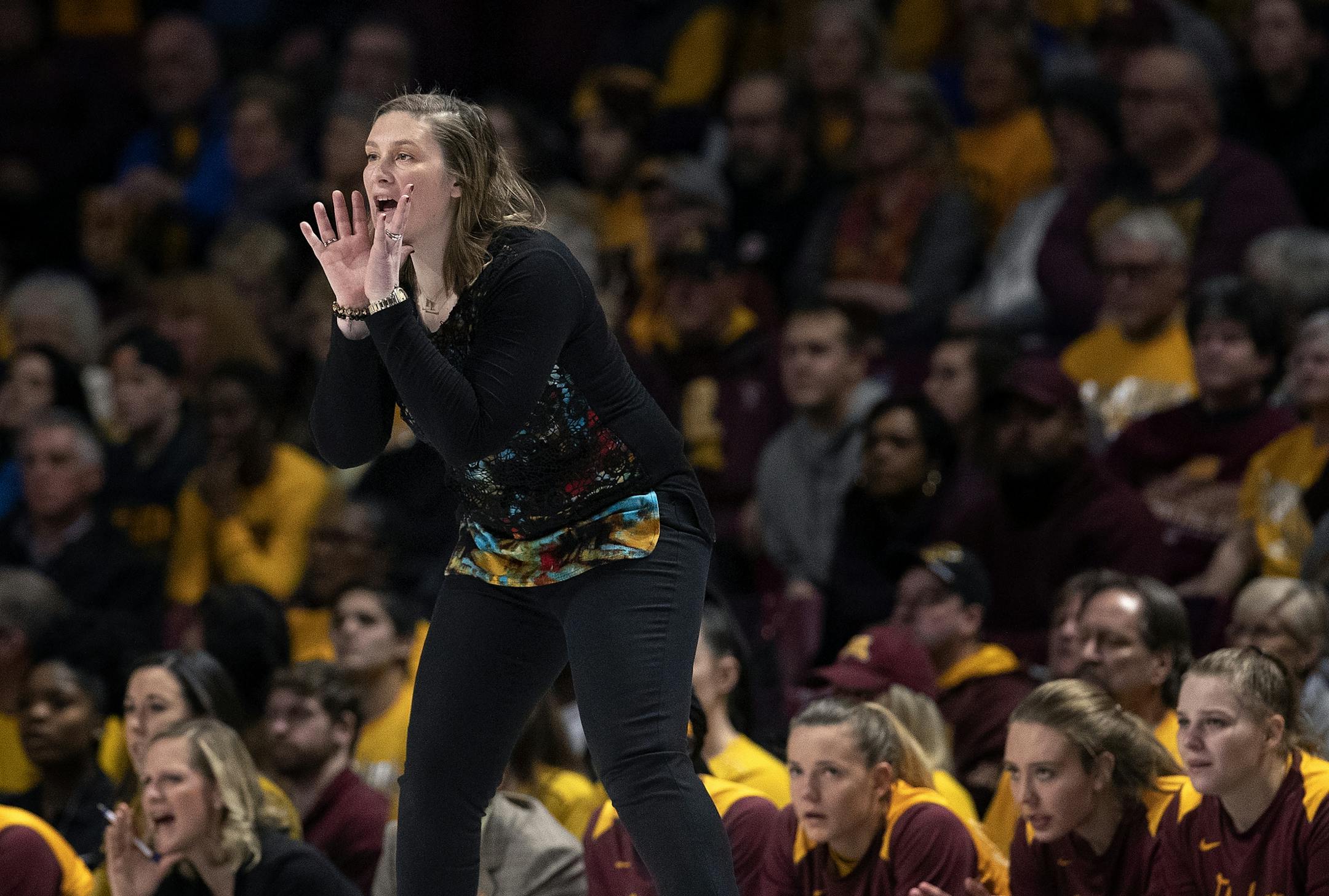 Gophers head coach Lindsay Whalen
