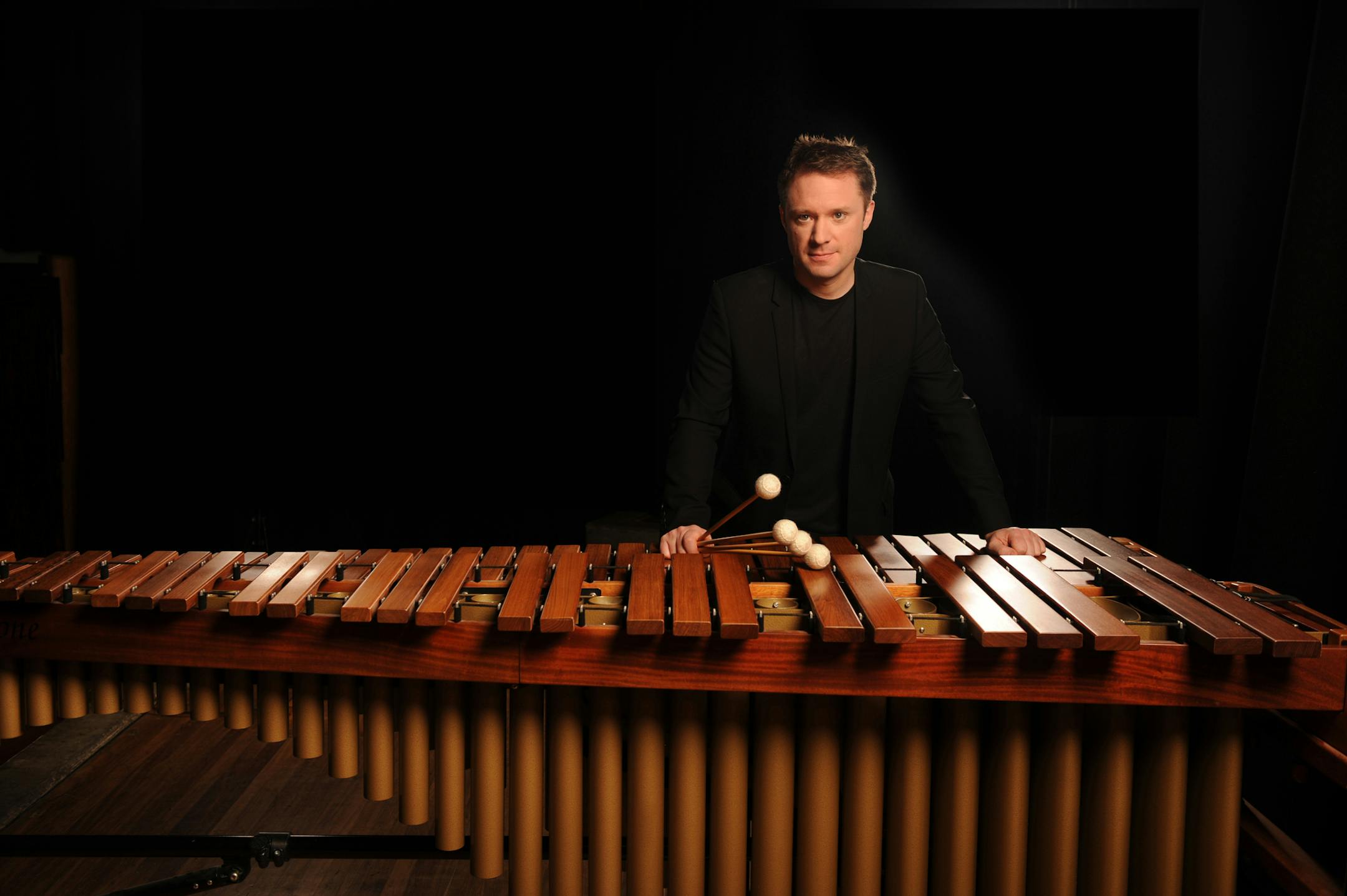 Colin Currie
Photo by Linda Nylind