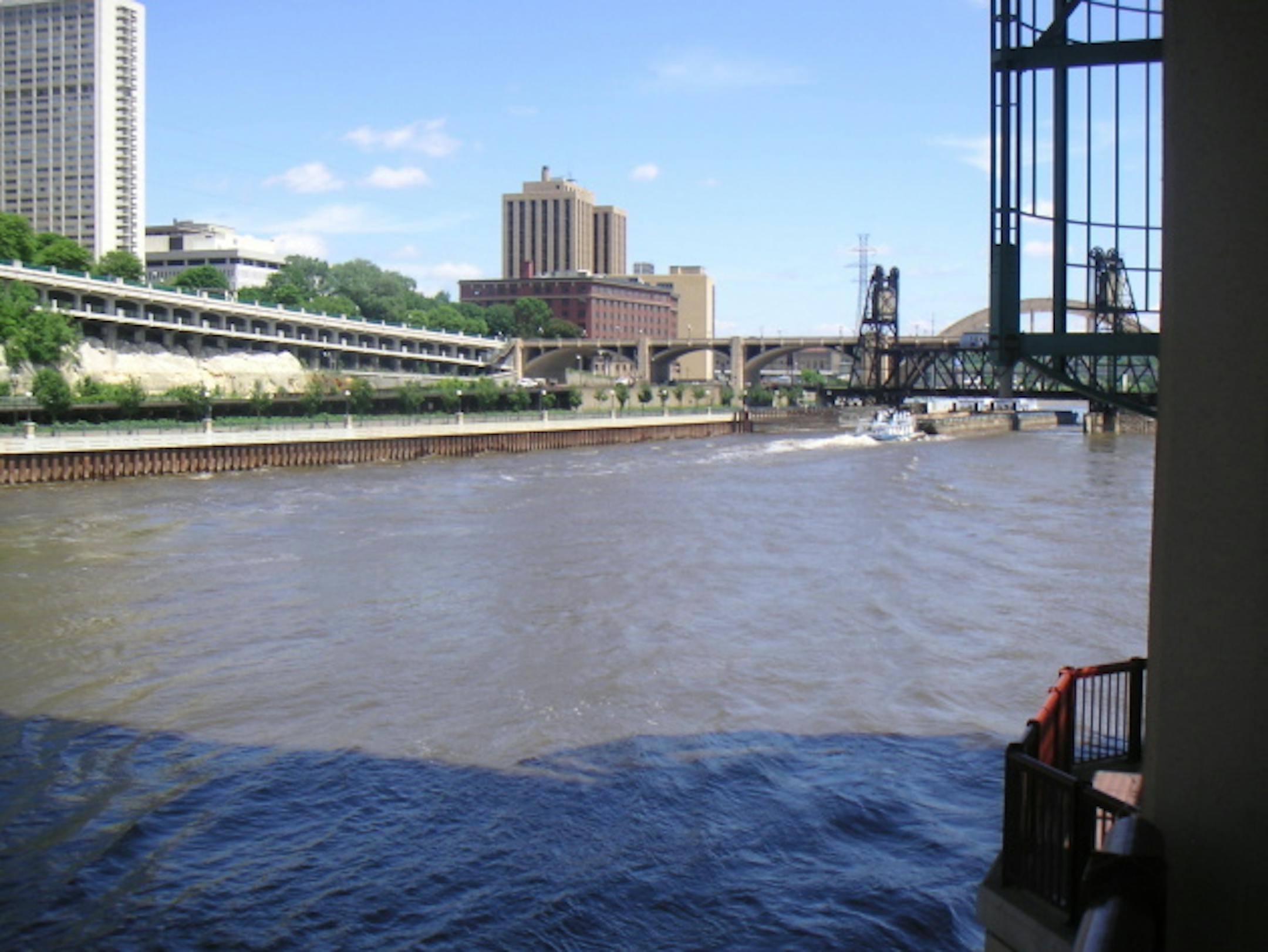 Rollin' on the river