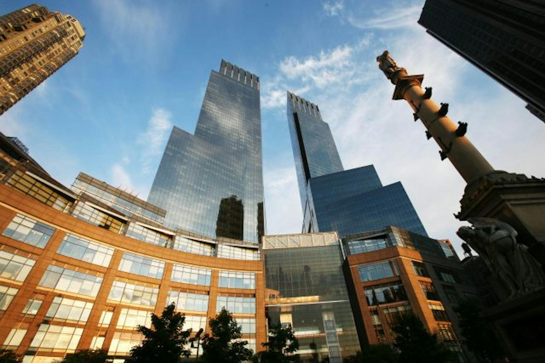 The Time Warner Center is shown Wednesday, May 21, 2008 in New York. Media conglomerate Time Warner Inc. and cable television arm Time Warner Cable Inc. said Wednesday their boards have approved the companies' legal separation, with Time Warner Cable expected to pay a hefty $10.9 billion one-time dividend to shareholders.