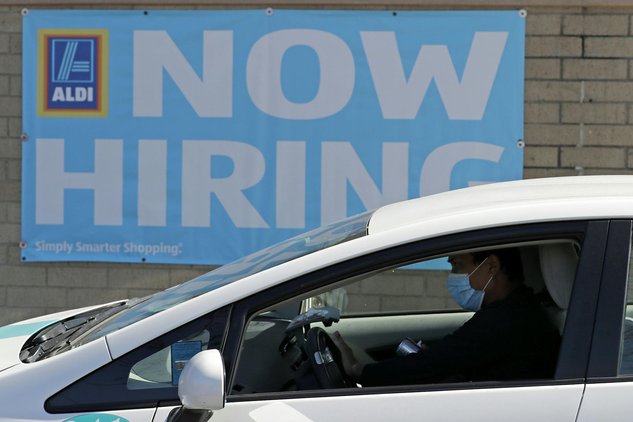 The economic effects of the pandemic in Minnesota hit women, particularly women of color, harder than other parts of the population, a new study by the University of Minnesota finds. File photo of a grocery store seeking workers earlier in May.