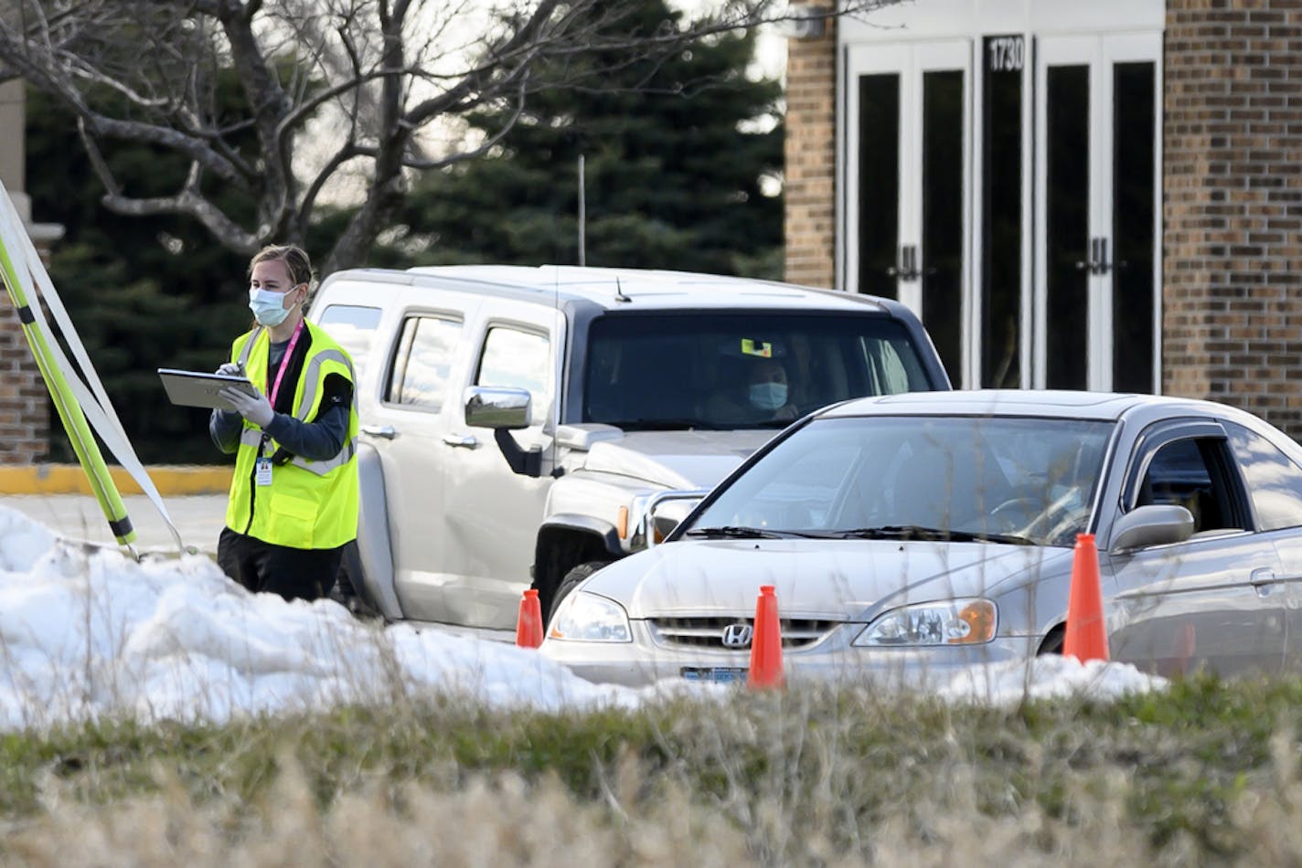 A medical worker processed patients as they arrived at a drive-up COVID-19 testing facility on Saturday outside the Sanford Worthington Clinic. ] aaron.lavinsky@startribune.com For weeks, Al Oberloh and others living in this meatpacking town of 10,000 people braced themselves for what they believed was inevitable: an outbreak of the deadly COVID-19. On Friday, their fears were confirmed. At least 19 cases were confirmed at the JBS pork plant here, an hour east of the Smithfield Foods pork plant