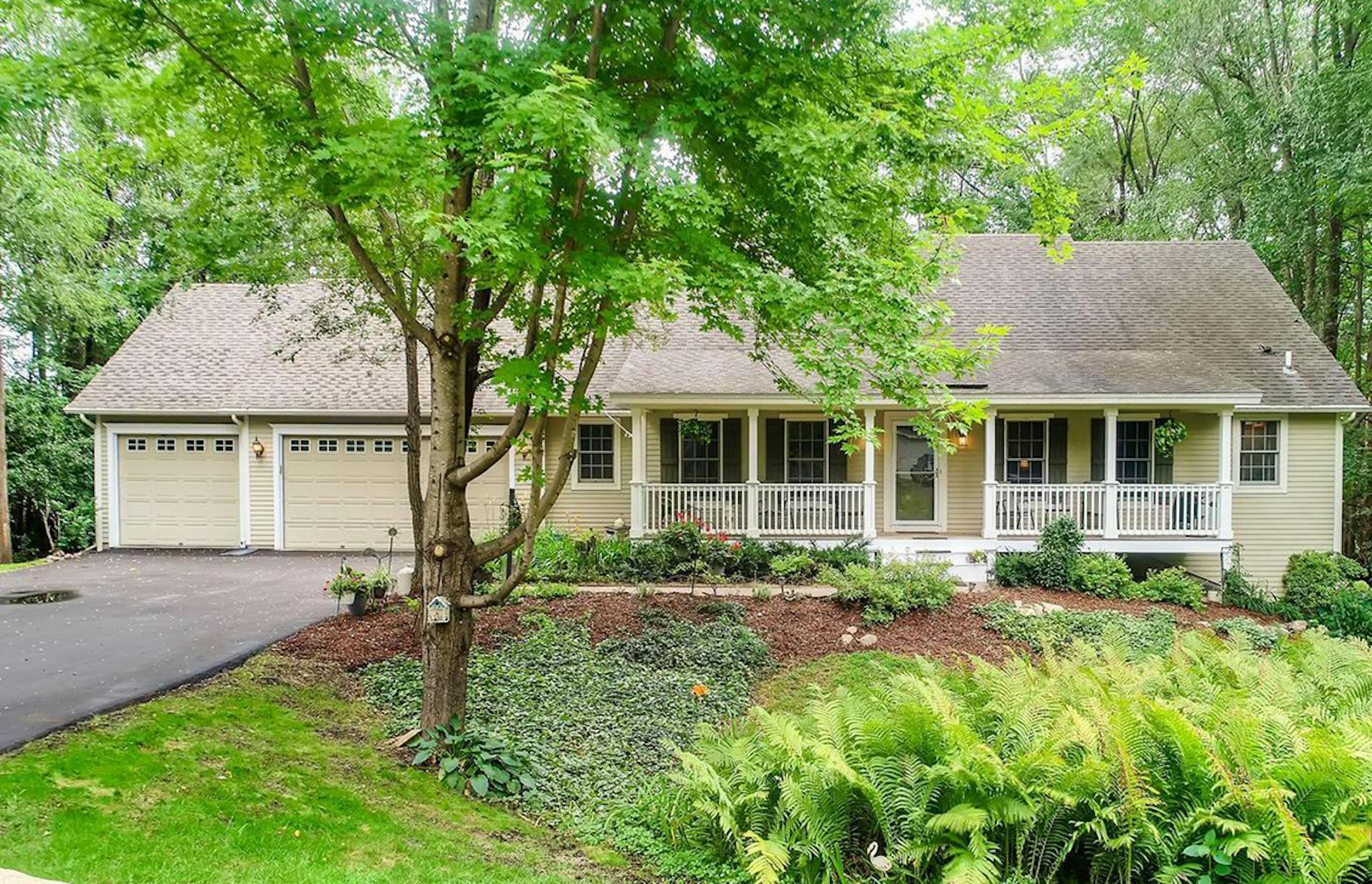 Afton Built in 2002, this three-bedroom, three-bath house has 2,918 square feet and features two bedrooms on lower level, vaulted ceilings, hardwood floors, formal dining room, eat-in kitchen, full finished walkout basement, porch and deck. Listed by Jean Moore, Coldwell Banker Realty, 715-381-4248.