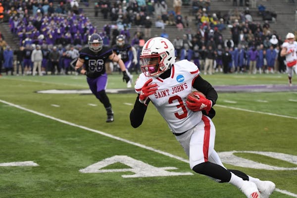 St. John's wide receiver Ravi Alston looked for room to run during Saturday's NCAA Division III semifinal at Wisconsin-Whiteater on Dec. 14, 2019. Wis