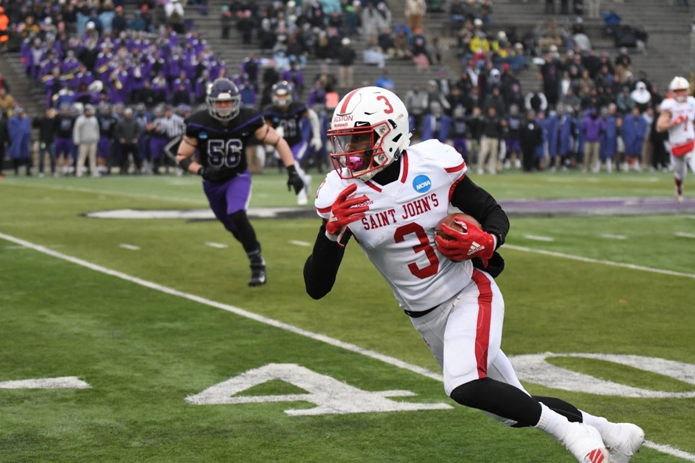 St. John's wide receiver Ravi Alston looked for room to run during Saturday's NCAA Division III semifinal at Wisconsin-Whiteater on Dec. 14, 2019. Wisconsin-Whitewater defeated the Johnnies 35-32.