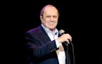 Bob Newhart will make a rare stage appearance at the Minneapolis Comedy Festival.