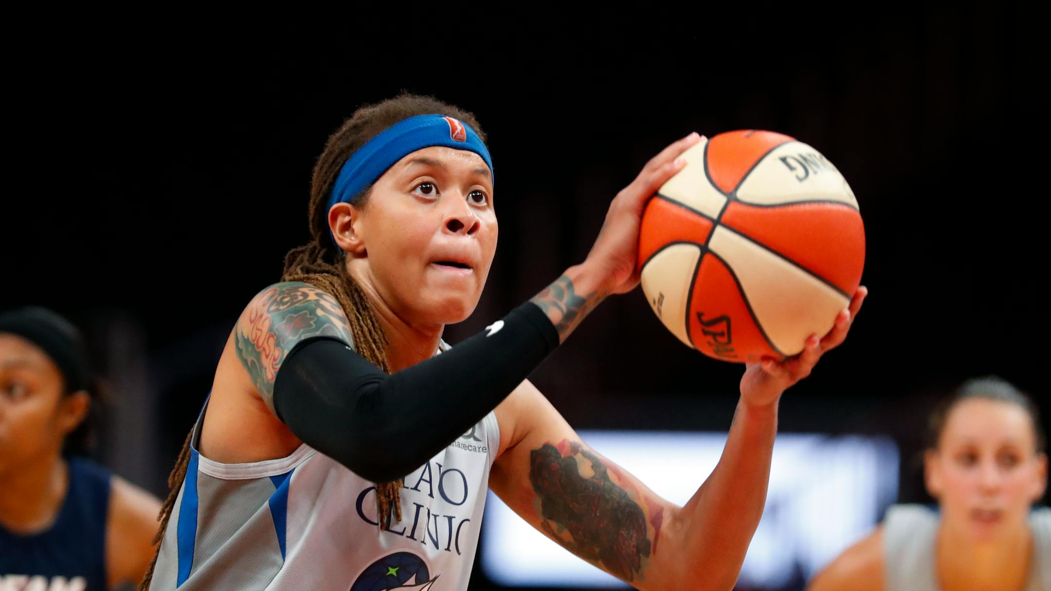 Seimone Augustus shoots a free throw during the first half