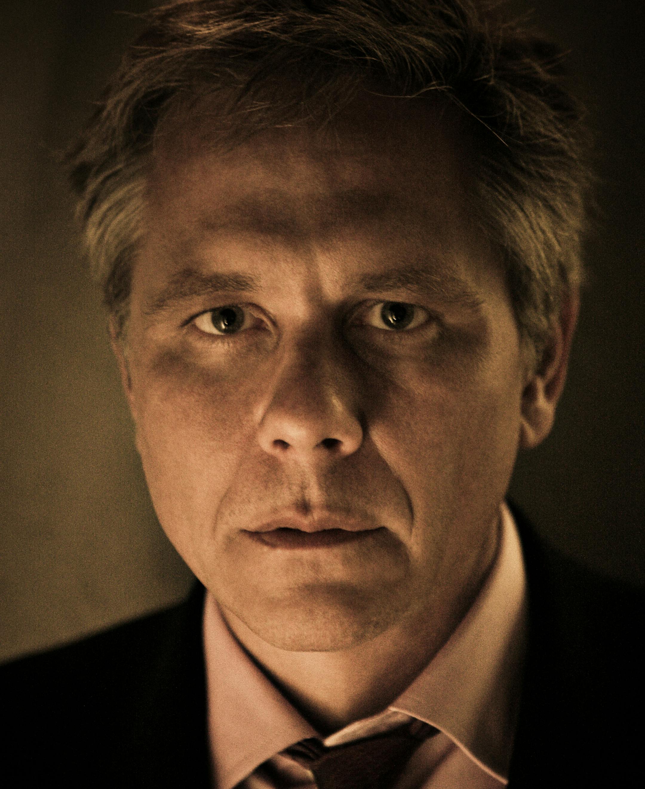 Walter Kirn (USA), photographed May 25, 2010, New York, New York. Photo © Beowulf Sheehan