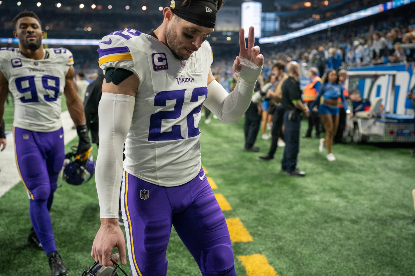 Minnesota Vikings safety Harrison Smith (22) walked off the field after the Lions defeated the Viking 30-20 at Ford Field Sunday January ,7 2024 in, Detroit, Mich. ] JERRY HOLT • jerry.holt@startribune.com