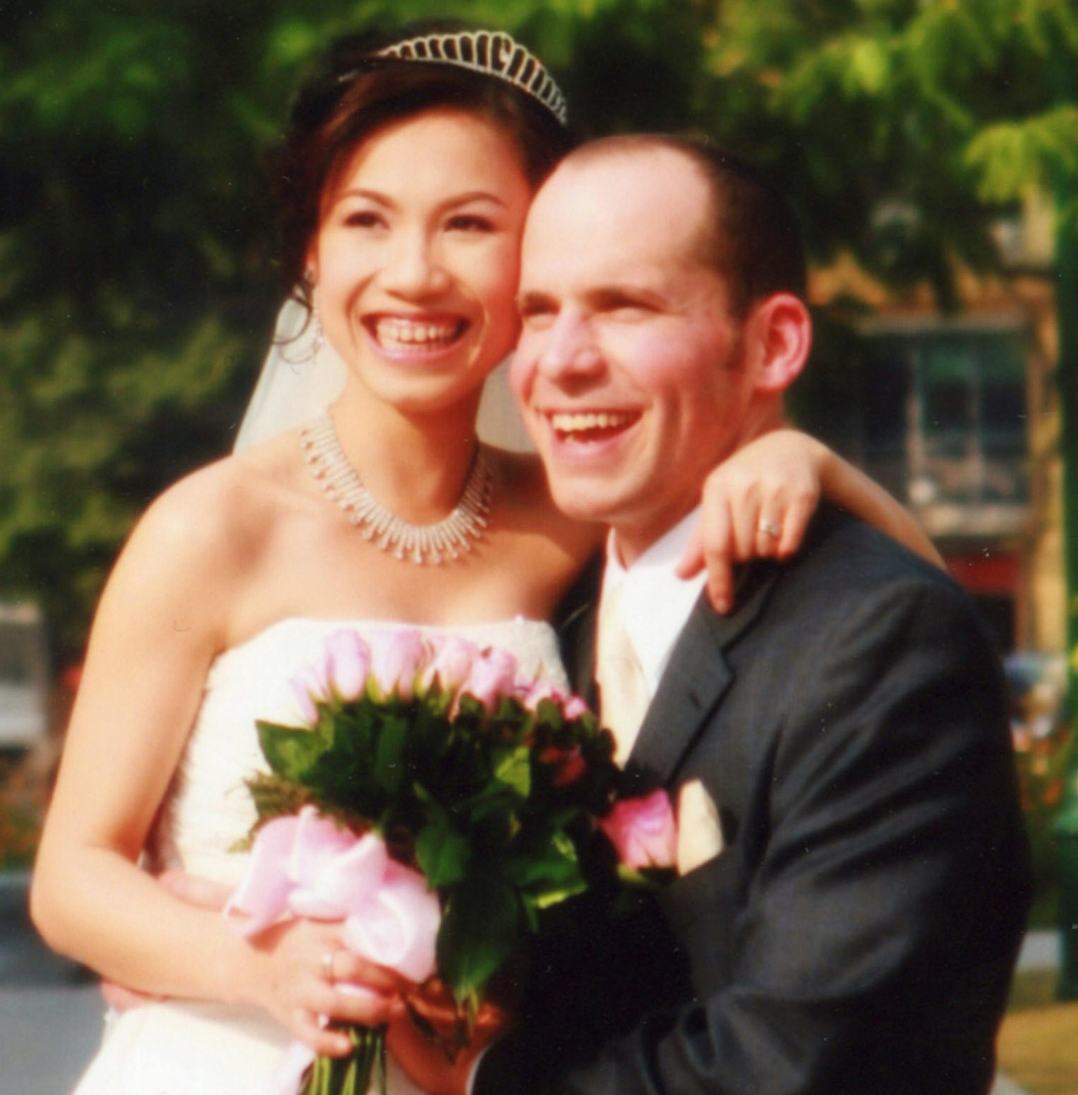 Hoa Nguyen, Dan Hanson