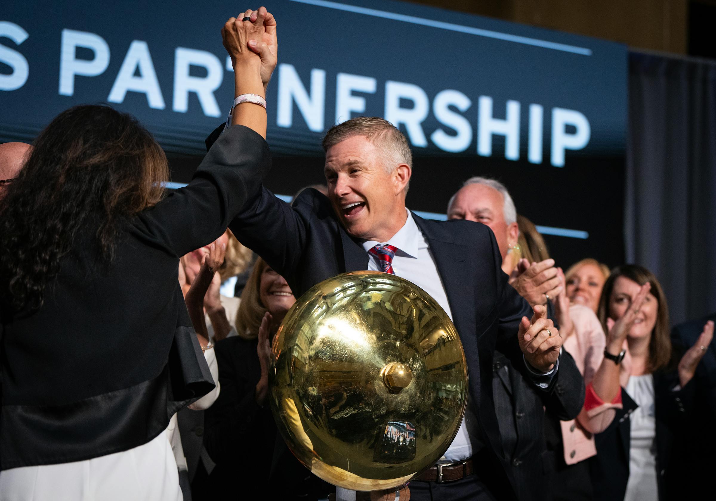 In opening bell ceremony, Minnesota CEOs take economy’s pulse
