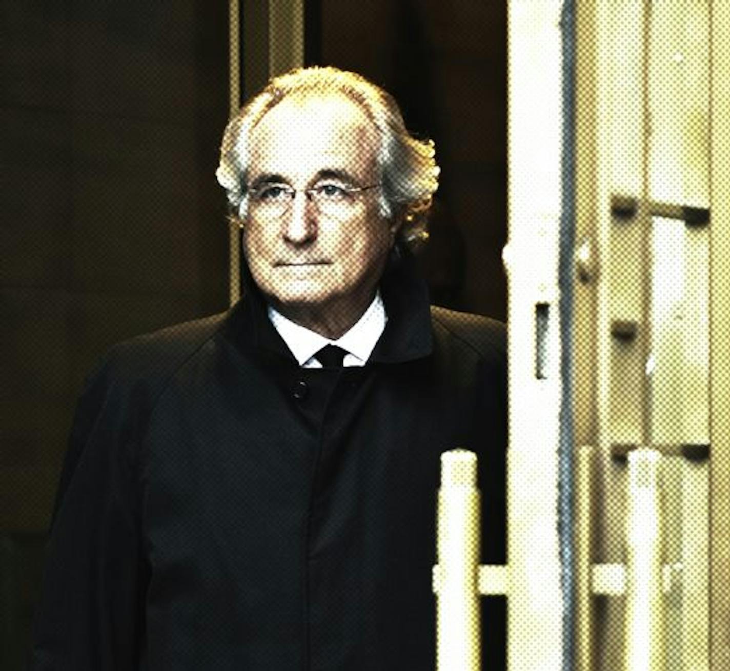 Bernard Madoff leaves US Federal Court after a hearing regarding his bail on January 14, 2009 in New York. Madoff will remain free on bail, a US judge ruled Wednesday, rejecting a bid by prosecutors to detain Madoff pending trial. AFP PHOTO / TIMOTHY A. CLARY