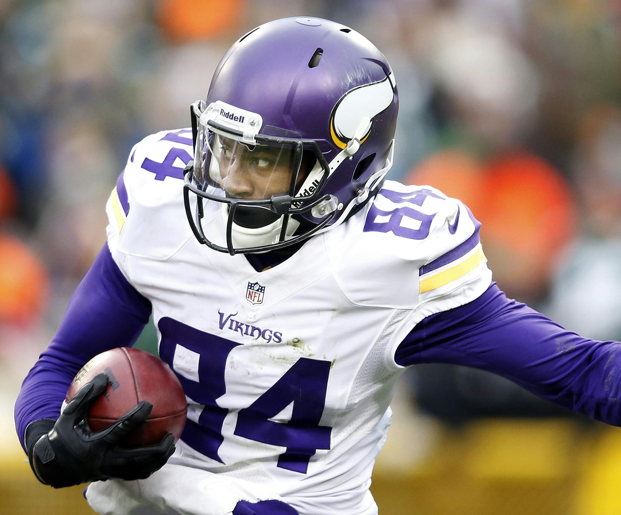 Cordarrelle Paterson (84) returned a kickoff in overtime. ] CARLOS GONZALEZ cgonzalez@startribune.com - November 24, 2013, Lambeau Field, Green Bay, WI, NFL, Minnesota Vikings vs. Green Bay Packers