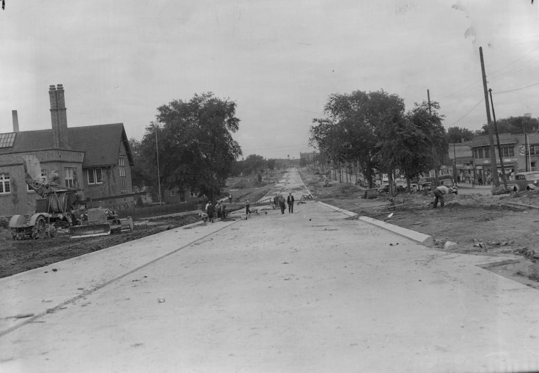 Olson Highway, under construction on July 14, 1940, in north Minneapolis. 