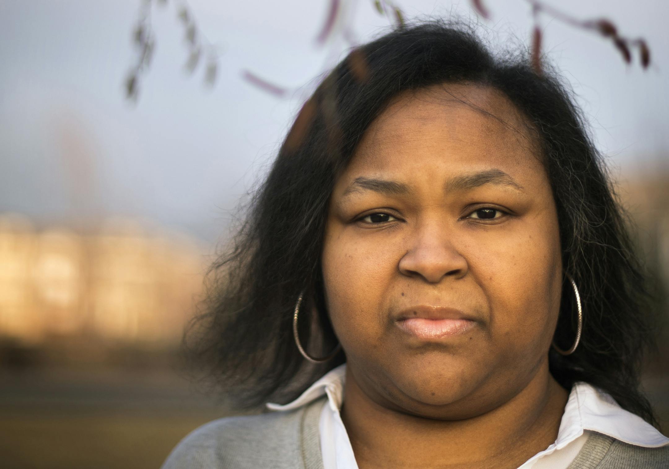 Candice Lynch, the mother of Derrick Mack, poses for a photo outside her Brooklyn Park home. ] LEILA NAVIDI • leila.navidi@startribune.com BACKGROUND INFORMATION: Candice Lynch, the mother of Derrick Mack, poses for a photo outside her Brooklyn Park home on Wednesday, February 22, 2017. The family of Derrick Mack, a teen who was gunned down in north Minneapolis last summer, has mounted an online campaign to bring his killer to justice after authorities declined to prosecute, going so far