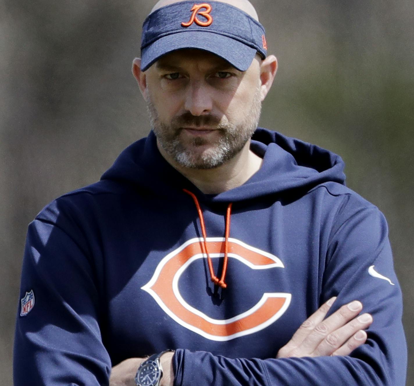 Chicago Bears head coach Matt Nagy watches running back David Montgomery during the NFL football team's rookie minicamp at Halas Hall, Friday, May 3, 2019, in Lake Forest, Ill. (AP Photo/Nam Y. Huh)