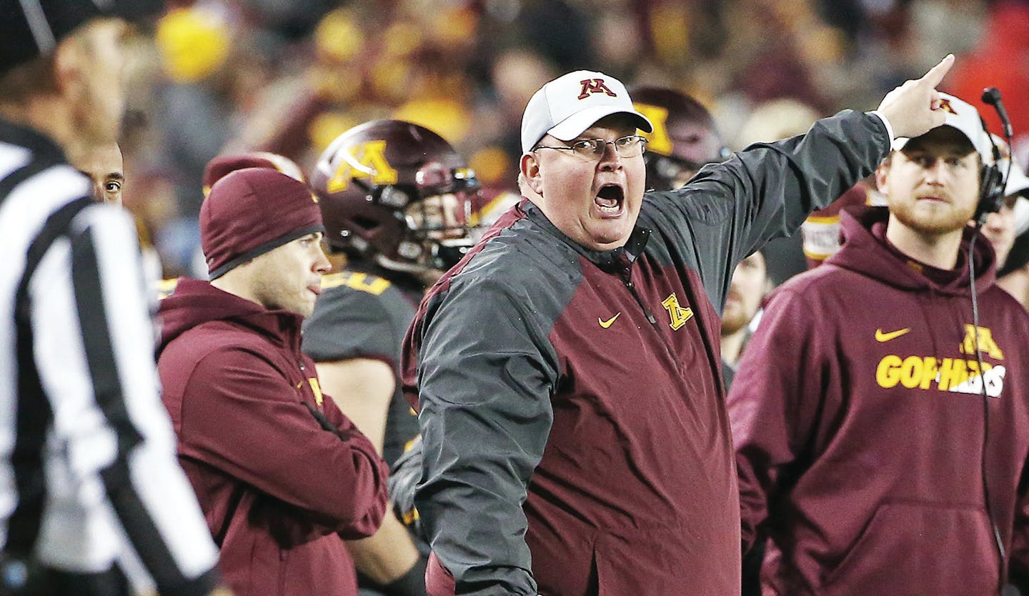 Minnesota's interim head coach Tracy Claeys looked for an interference call in the second quarter as Minnesota took on Michigan at TCF Bank Stadium, Saturday, October 31, 2015 in Minneapolis, MN. ] (ELIZABETH FLORES/STAR TRIBUNE) ELIZABETH FLORES &#x2022; eflores@startribune.com