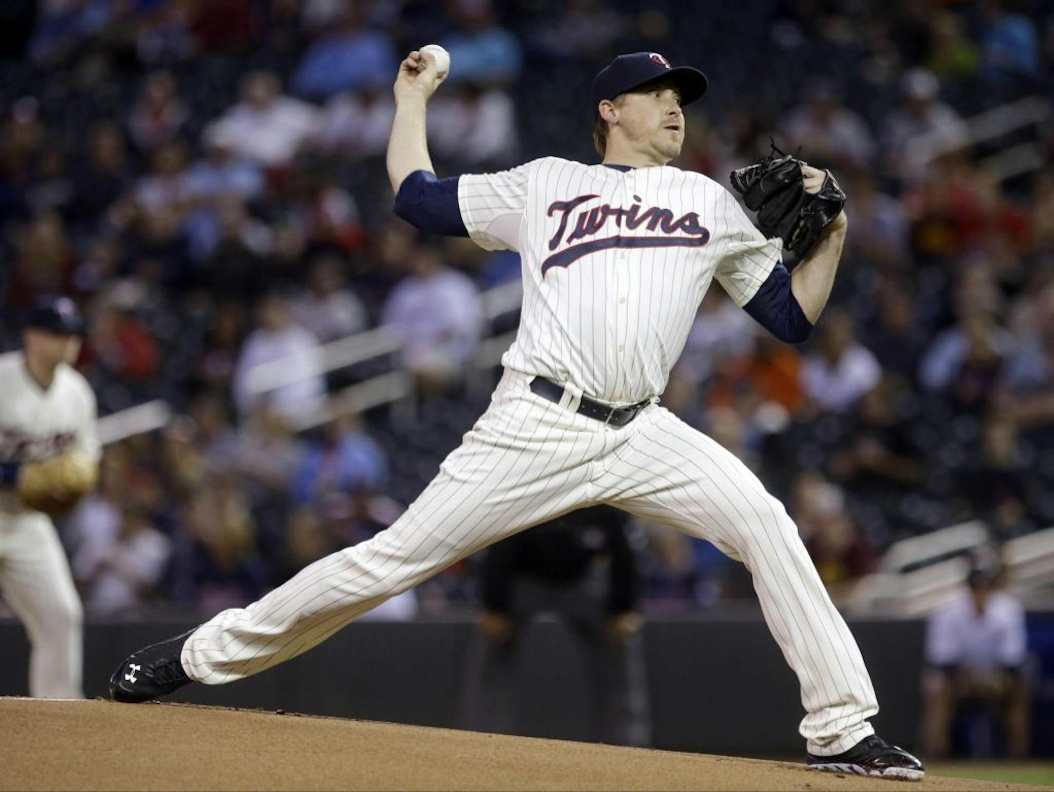 Twins pitcher Kevin Correia