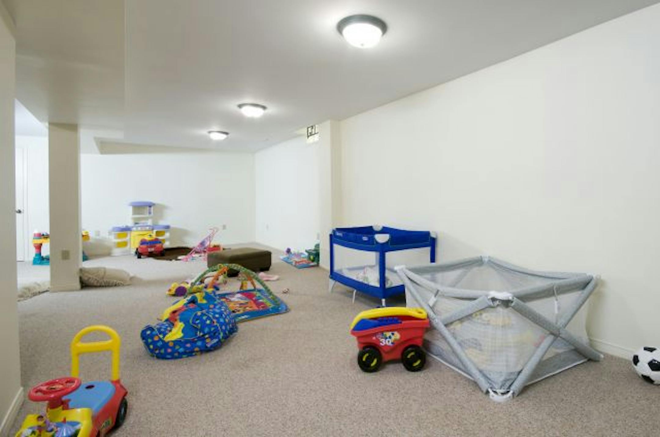 Michelle and Ruel wanted to transform their basement into a grown-up entertainment space that was worlds away from diaper changes and 3 a.m. feedings.