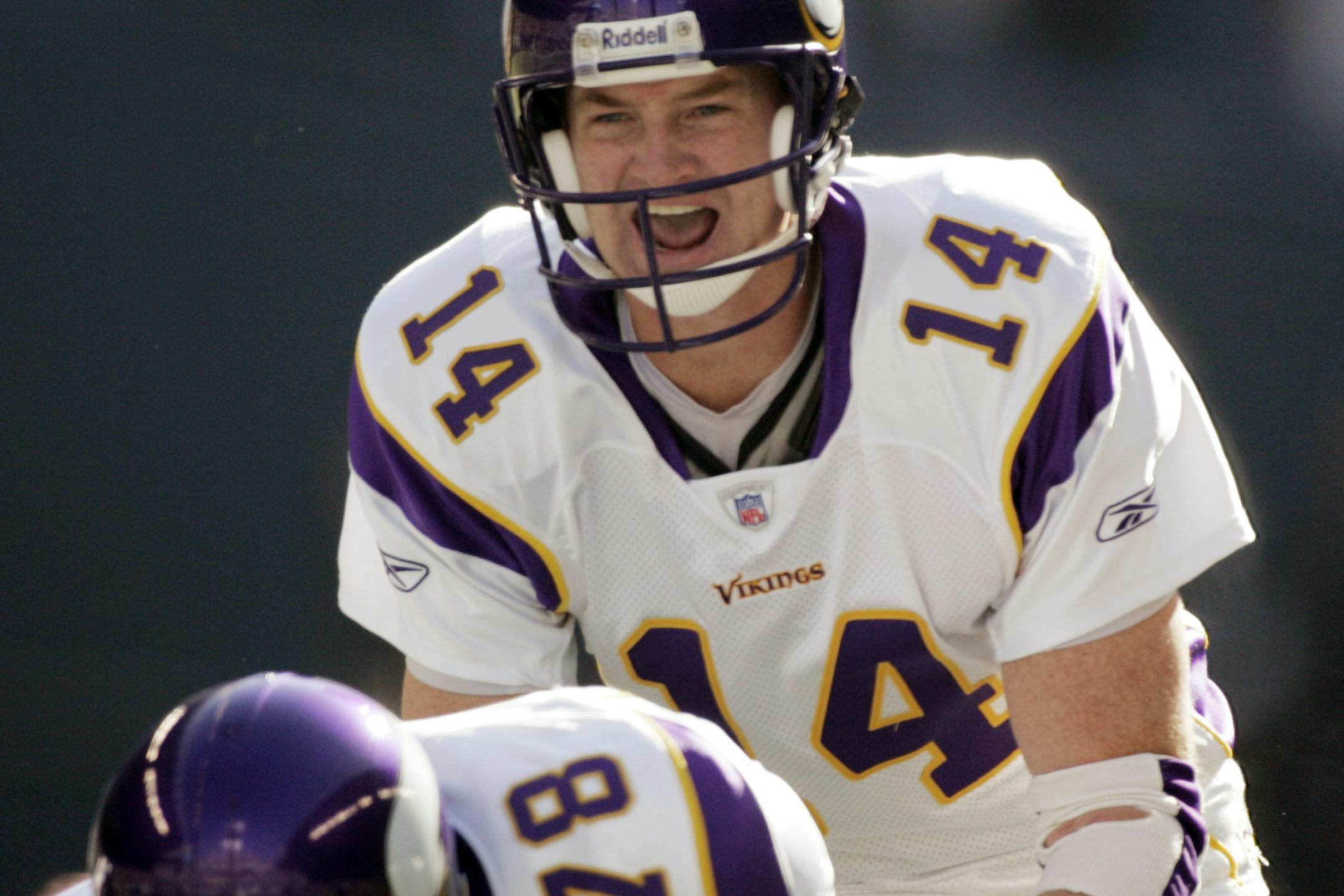 Minnesota Vikings quarterback Brad Johnson yells out from the line of scrimmage against the Seattle Seahawks in the first quarter in a football game Sunday, Oct. 22, 2006, in Seattle. (AP Photo/Elaine Thompson) ORG XMIT: SEA114
