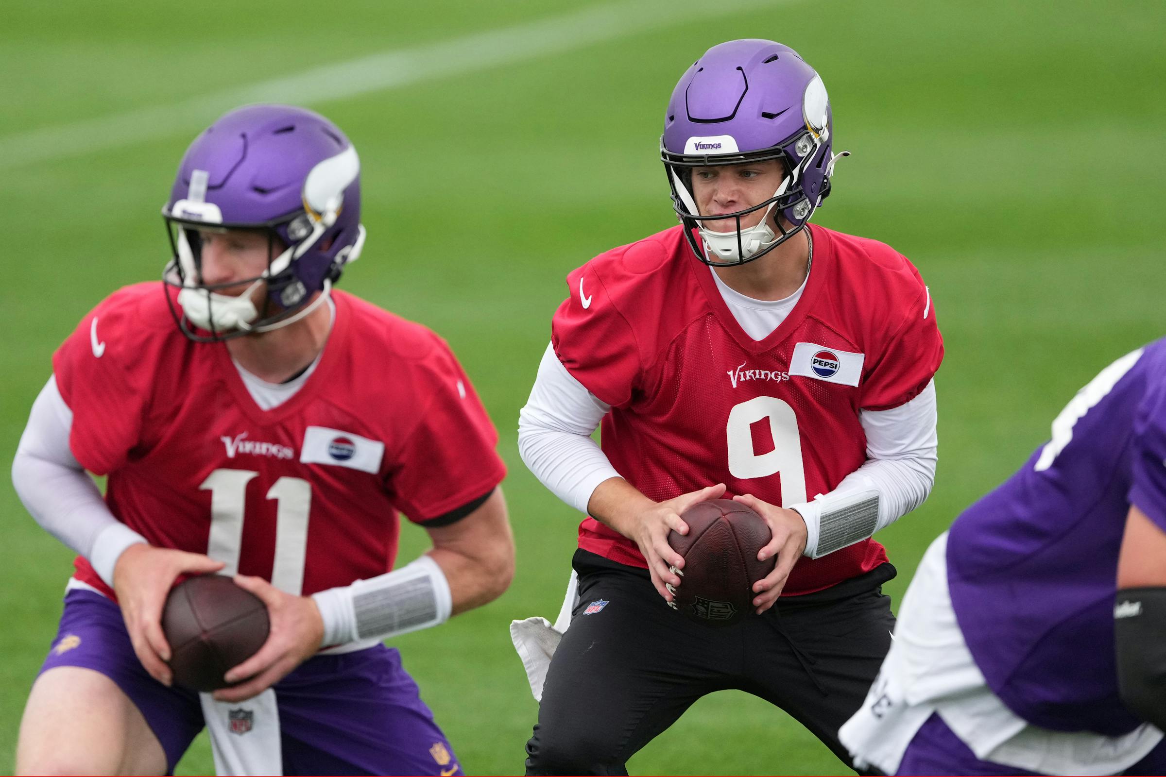 Carson Wentz will be Vikings starting QB vs. the Chargers