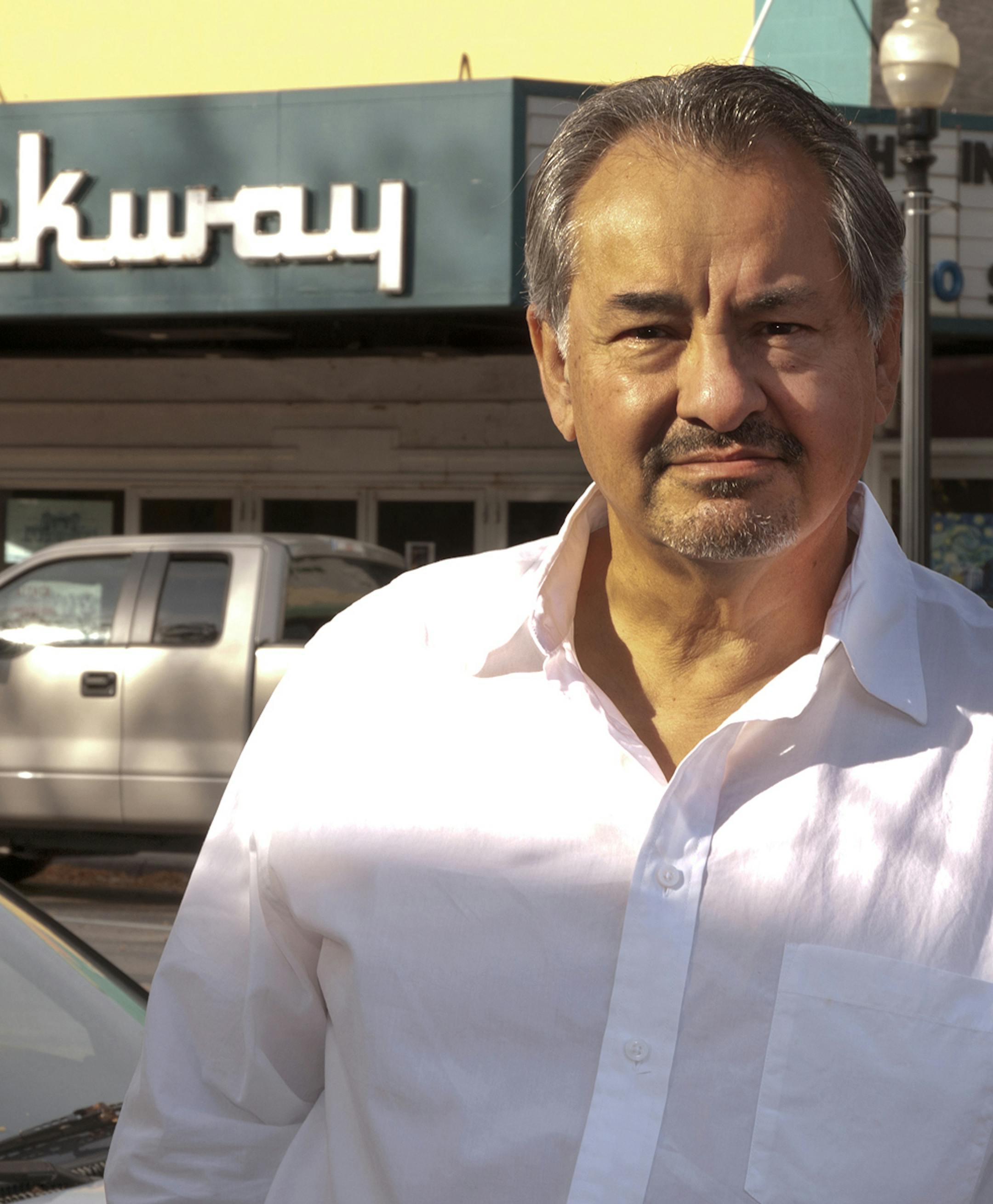 credit: Tom Witta Joe Minjares of Pepitos and Parkway Theater ORG XMIT: MIN2015022609014201