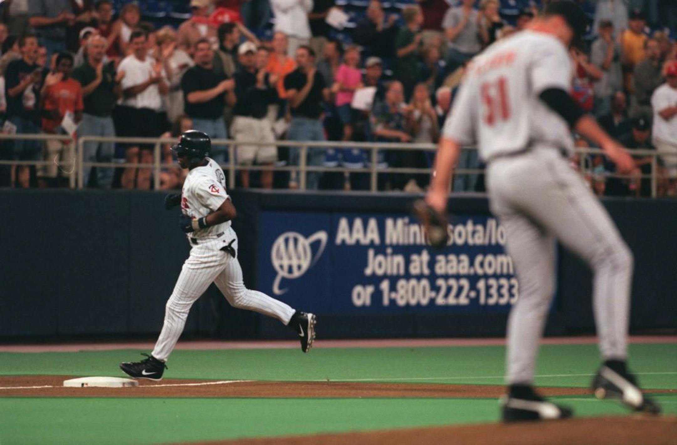 That's Scott Elarton kicking the Metrodome mound in 2001 after giving up a home run to Torii Hunter. Elarton pitched for Houston at the time.