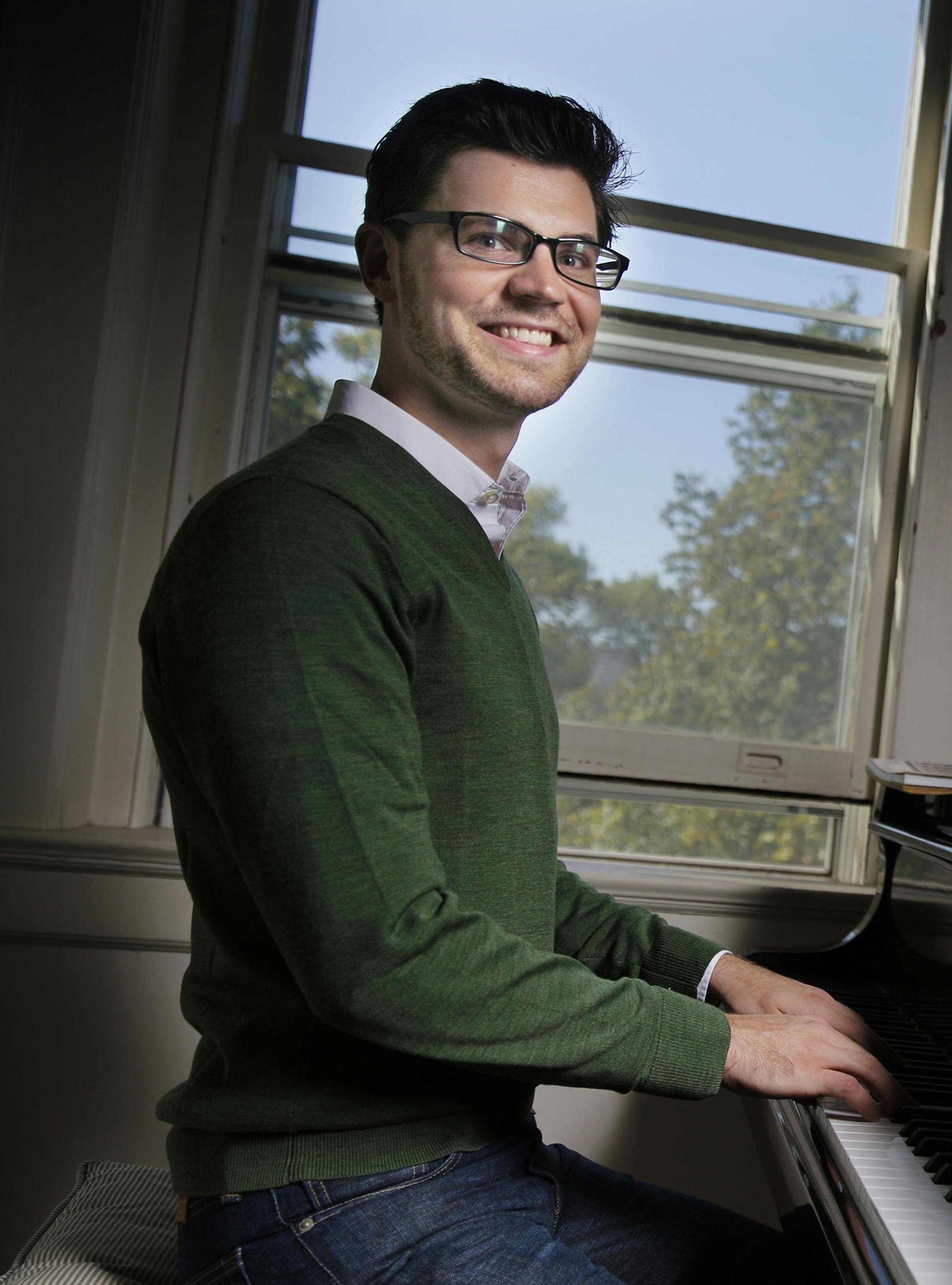 Minneapolis composer Jake Runestad, an up and comer on the national classical scene, ties topical issues to his music. On Sunday VocalEssence performs his "Dreams of the Fallen," which mourns military lives lost. ]Richard Tsong-Taatarii/rtsong-taatarii@startribune.com