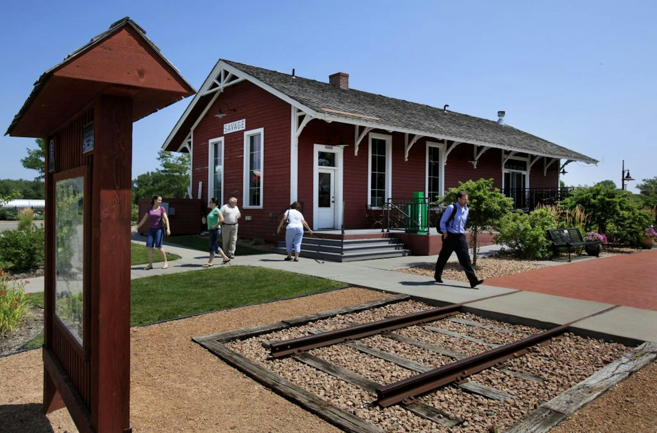 Patrons of the Savage Depot coffee shop left after having lunch.