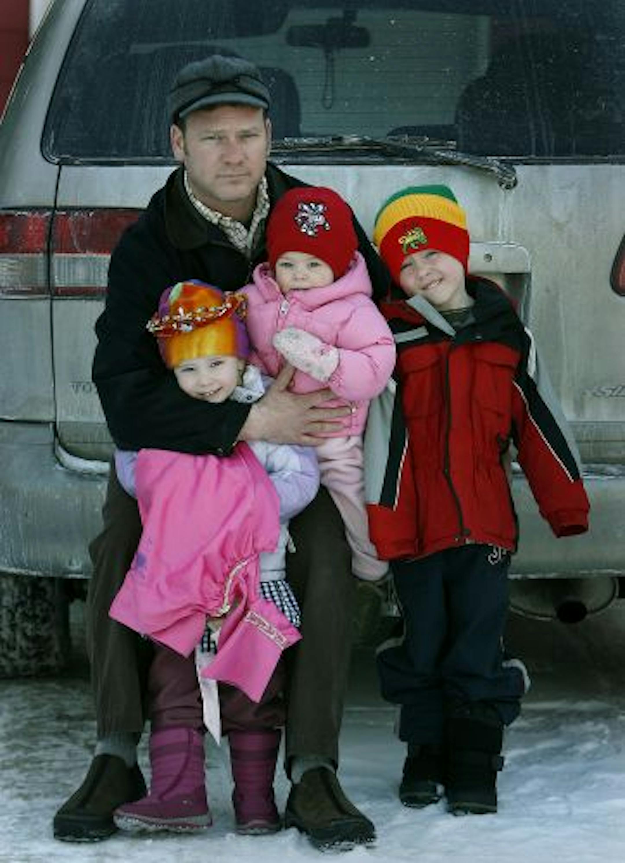 Sam Salter had his children in his van when it was rammed by a State Patrol squad car in a traffic stop. The state's attorney has decided not to charge him in the case. The children, Tia, 4, Norah, 2, and Howard, 6 also witnessed his arrest.