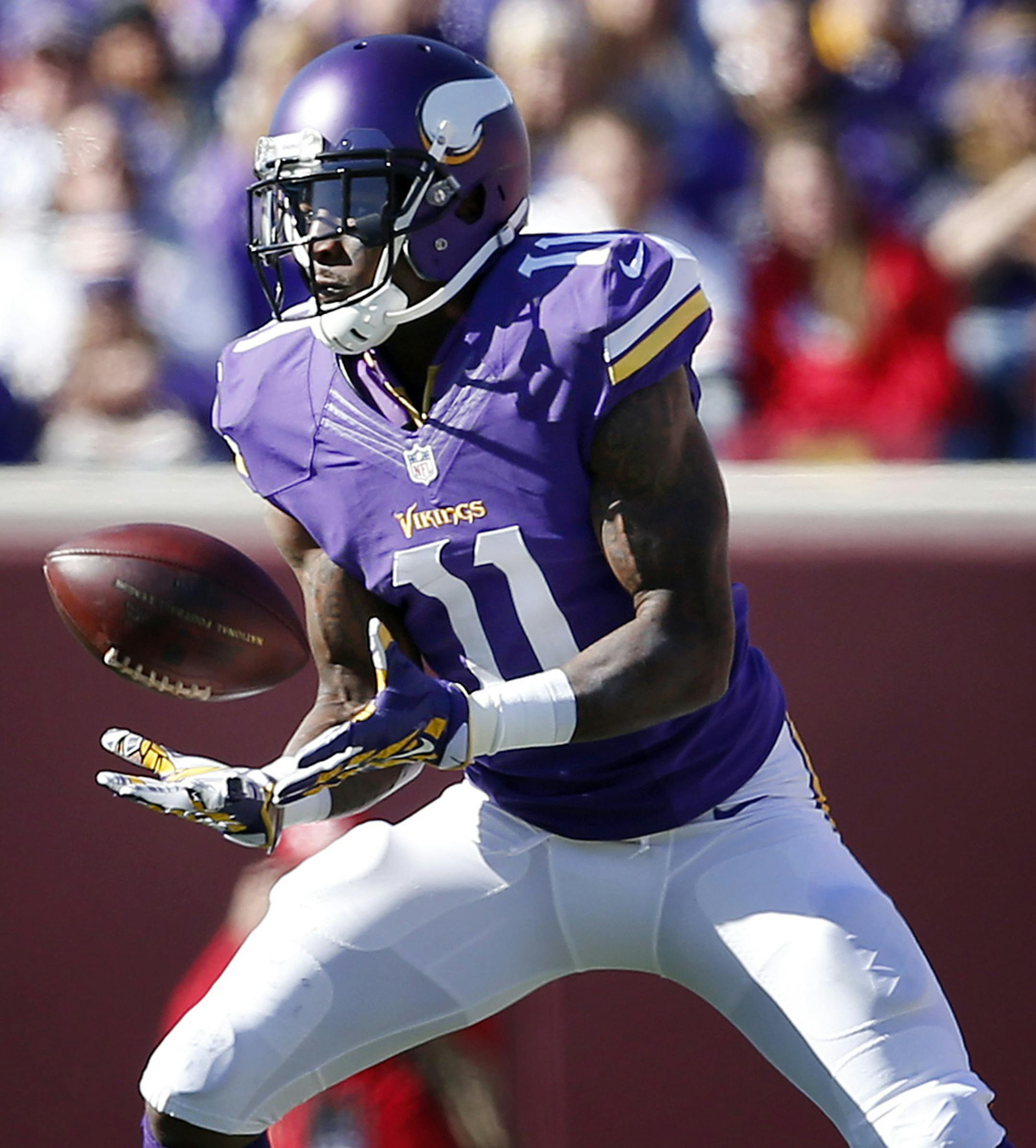 Vikings receiver Mike Wallace (11) made a catch in the second quarter. ] CARLOS GONZALEZ &#xef; cgonzalez@startribune.com - October 18, 2015, Minneapolis, MN, TCF Bank Stadium, NFL, Minnesota Vikings vs. Kansas City Chiefs