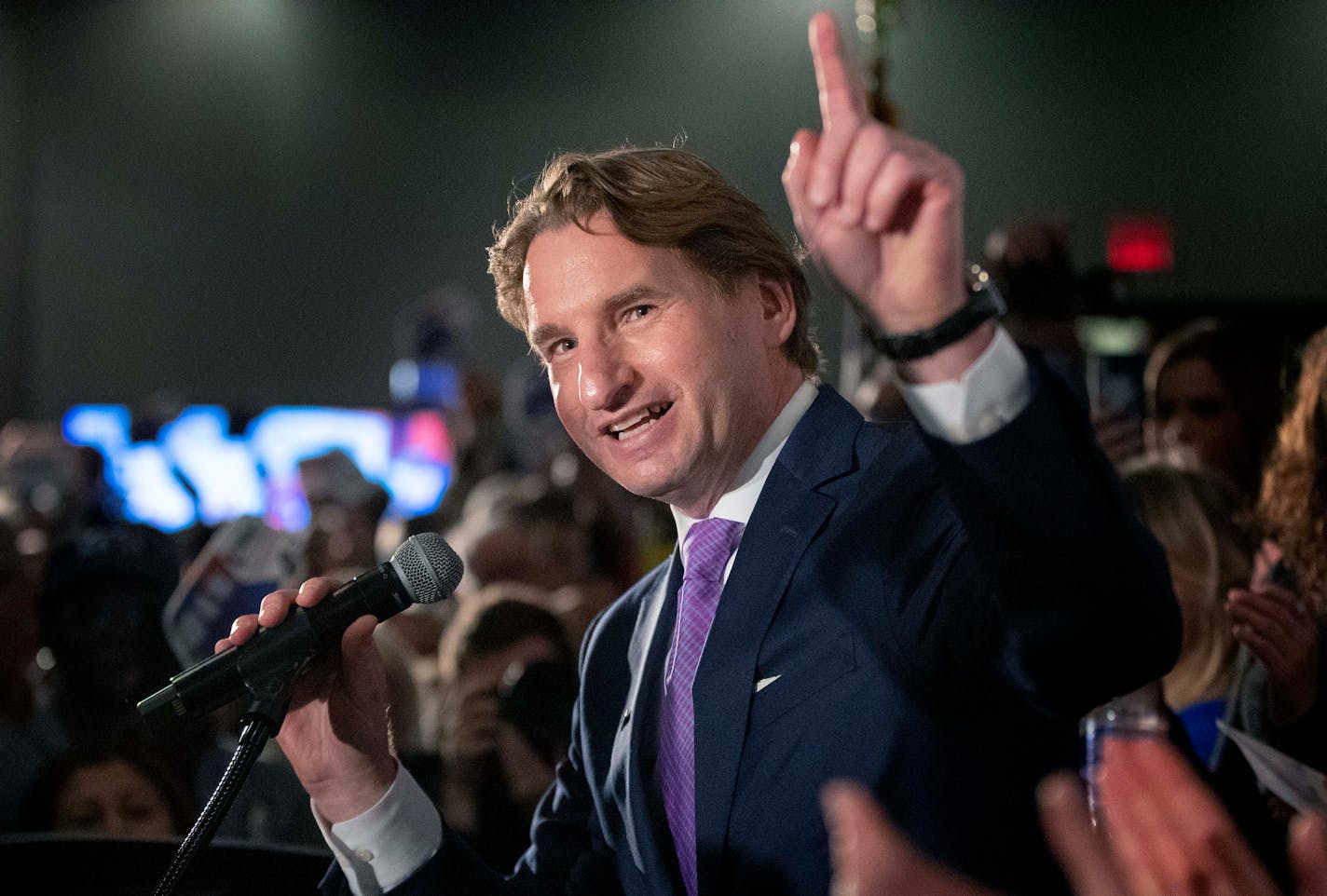 Dean Phillips addressed supporters at his election night headquarters at the Hilton Bloomington. ] CARLOS GONZALEZ ï cgonzalez@startribune.com ñ Bloomington, MN ñ November 6, 2018, Hilton Bloomington, Minnesota's eight U.S. House races, Dean Phillips election night headquarters