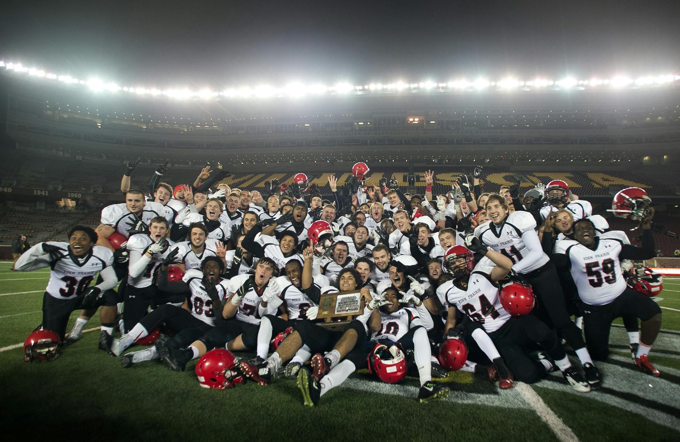 ] AARON LAVINSKY ‚Ä¢ aaron.lavinsky@startribune.com Totino-Grace takes on Eden Prairie in the Class 6A Prep Bowl Friday, Nov. 21, 2014 at TCF Bank Stadium.