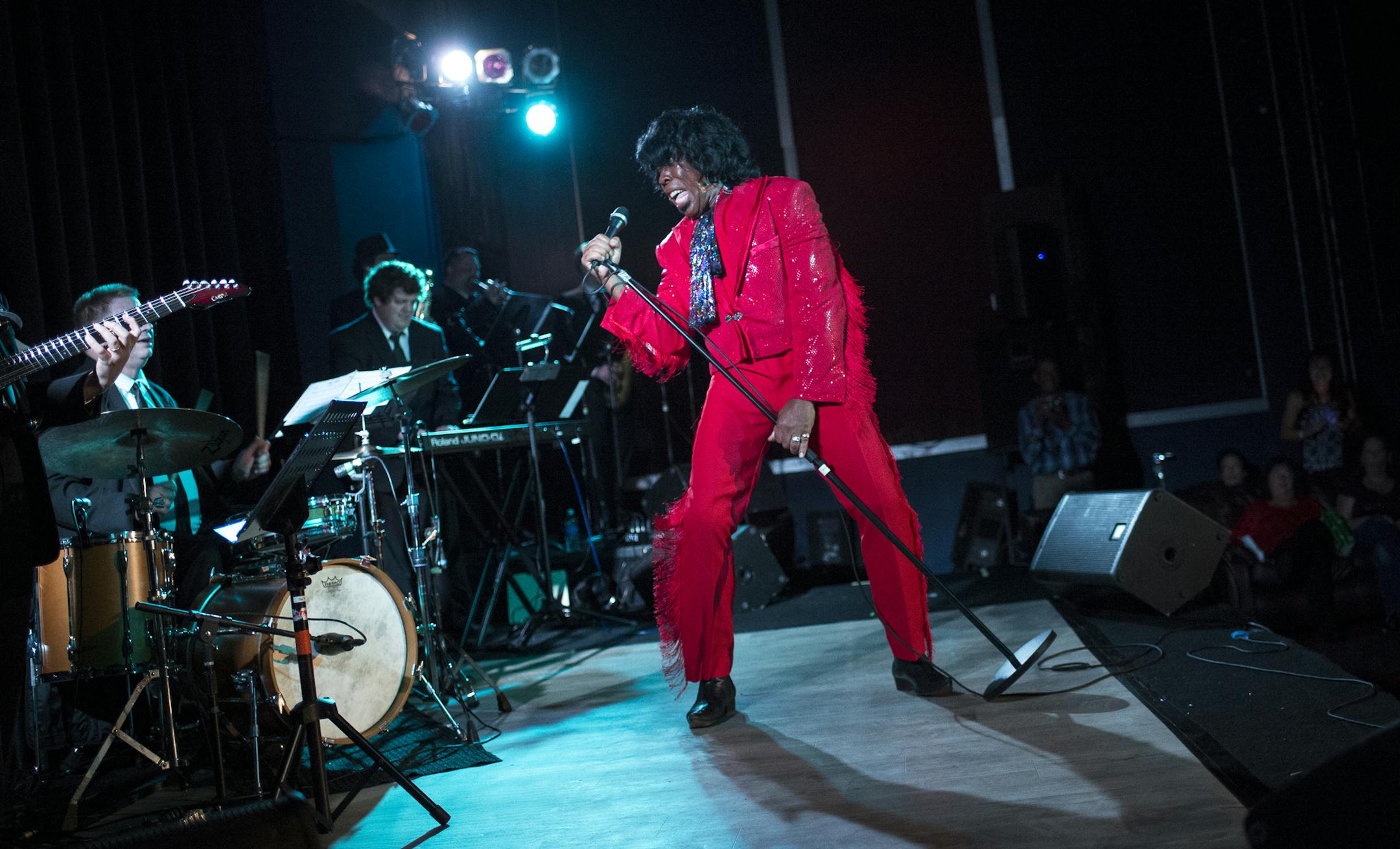 Ty Stone used to amuse R&B star Wilson Pickett with his James Brown impression. Now he’s the star of his own tribute show, “Ty Stone’s James Brown Experience,” and hopes to take it to Las Vegas.