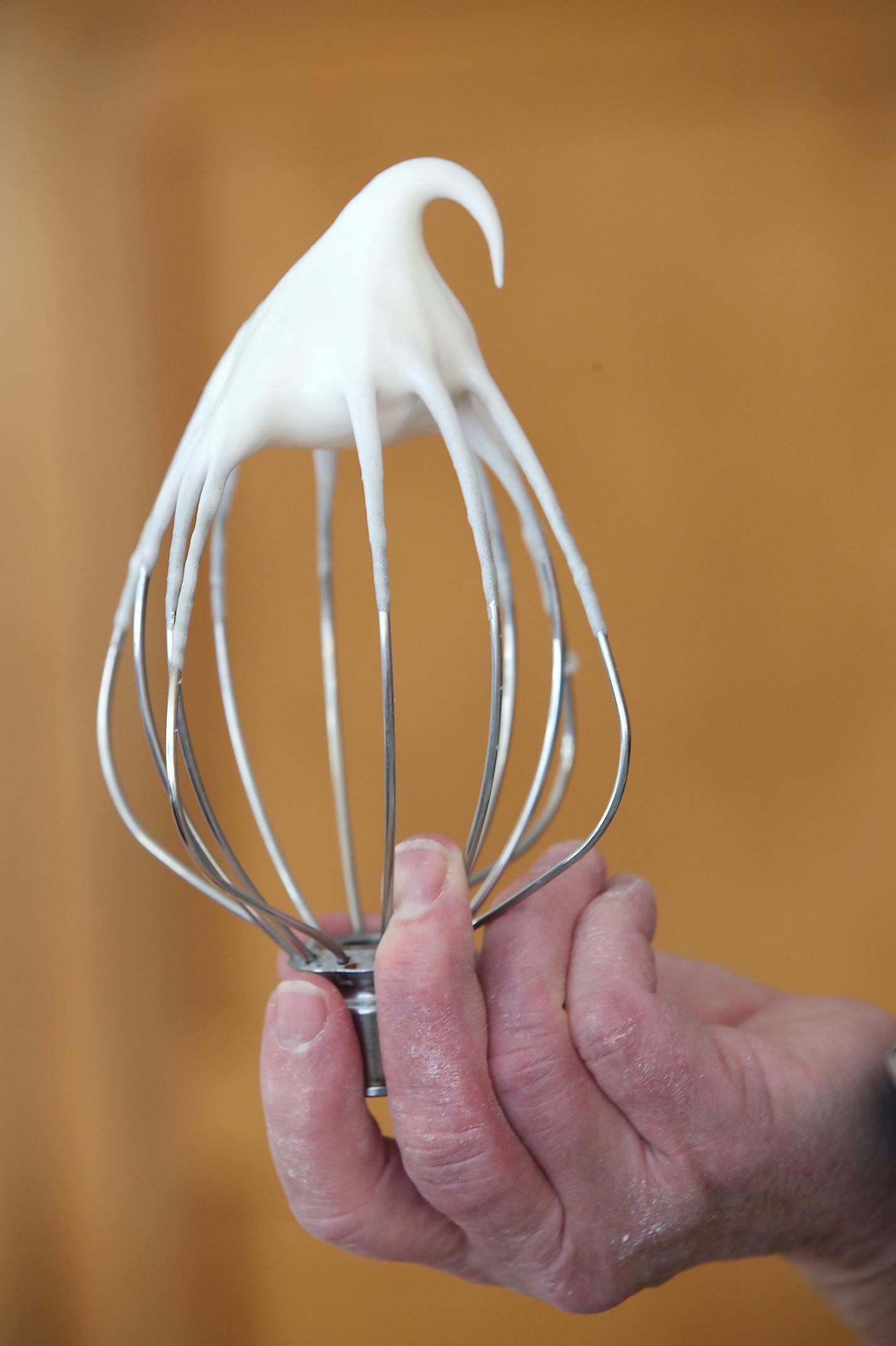 Baking Central tackles French macarons. ] (ELIZABETH FLORES/STAR TRIBUNE) ELIZABETH FLORES &#x2022; eflores@startribune.com