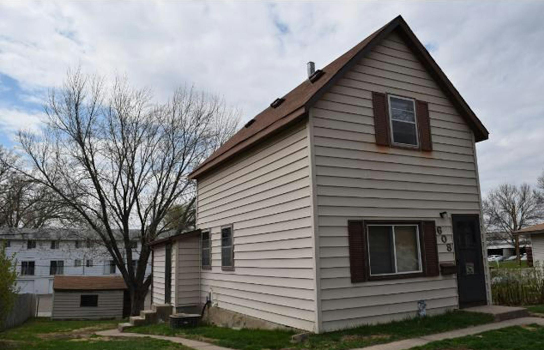 .. Hopkins
Built in 1902, this two-bedroom, one-bath house has 997 finished square feet and features a newer furnace and water heater, formal dining room, central air conditioning, full unfinished walkout basement, a one-car attached garage and a one-car detached garage. Listed by Chad Hoppke, Re/Max Edge, 612-418-3360.