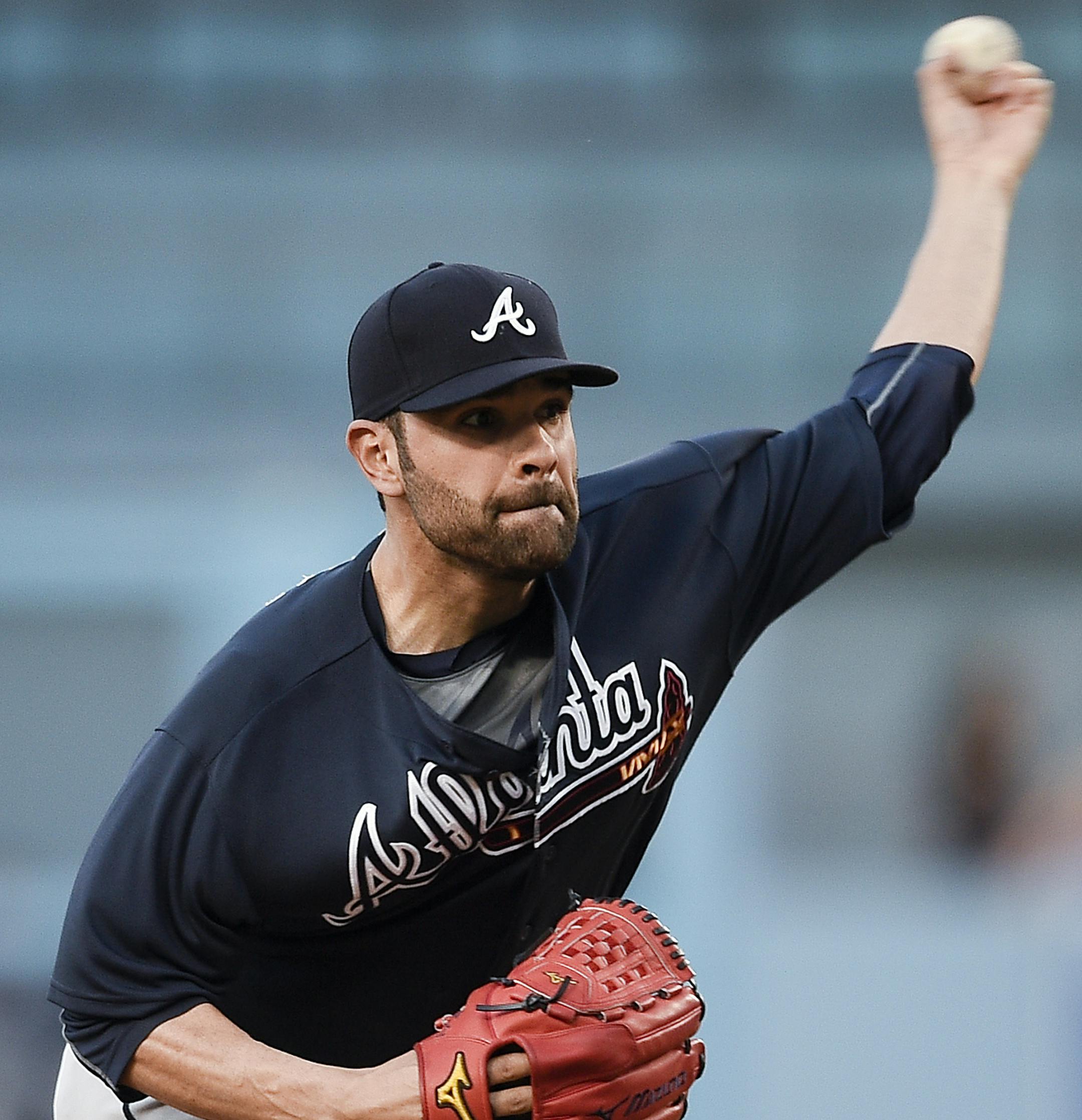 Atlanta Braves starting pitcher Jaime Garcia throws to Los Angeles Dodgers' Chris Taylor during the first inning of a baseball game in Los Angeles, Friday, July 21, 2017. (AP Photo/Kelvin Kuo)
