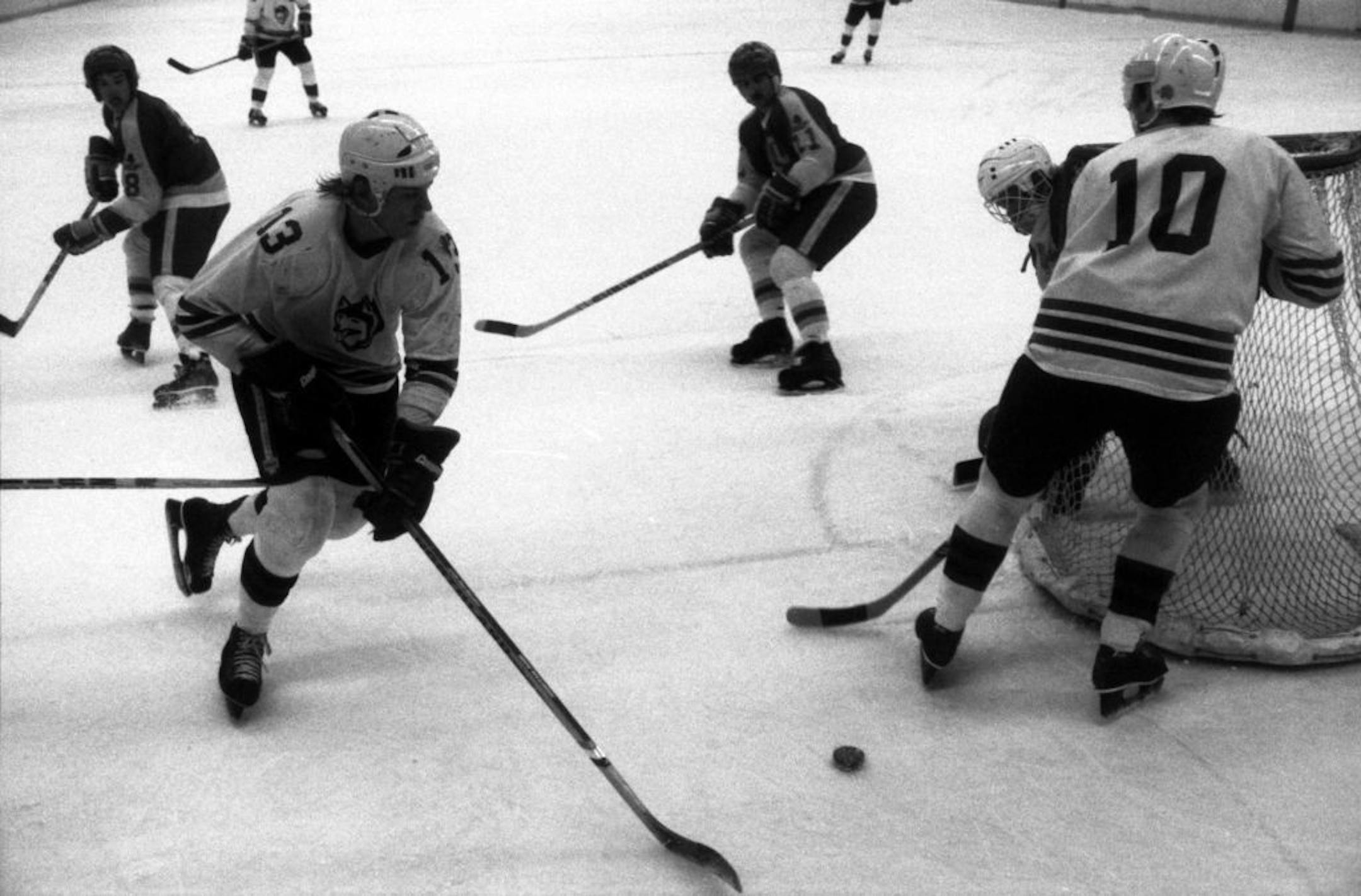 Steve Martinson moved the puck during a game with Iowa State in 1980.