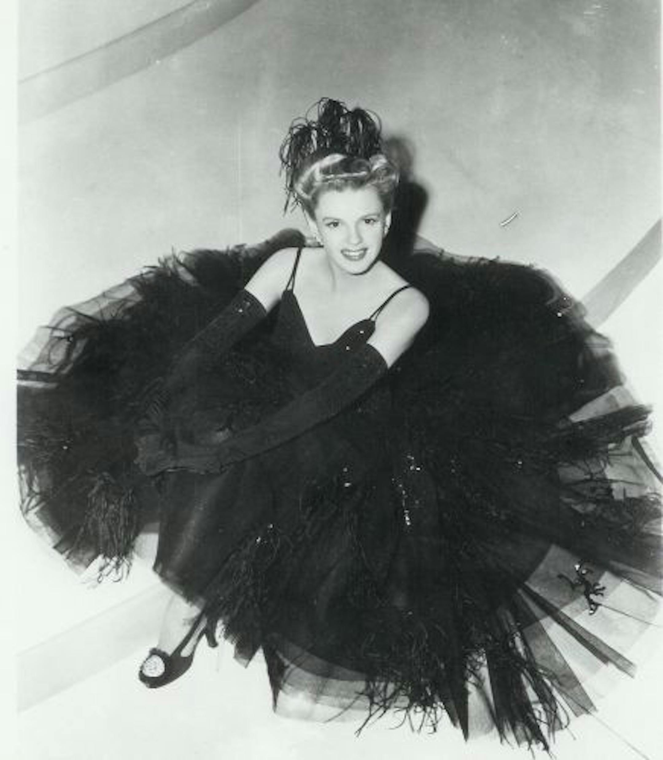 Judy Garland in "Presenting Lily Mars"