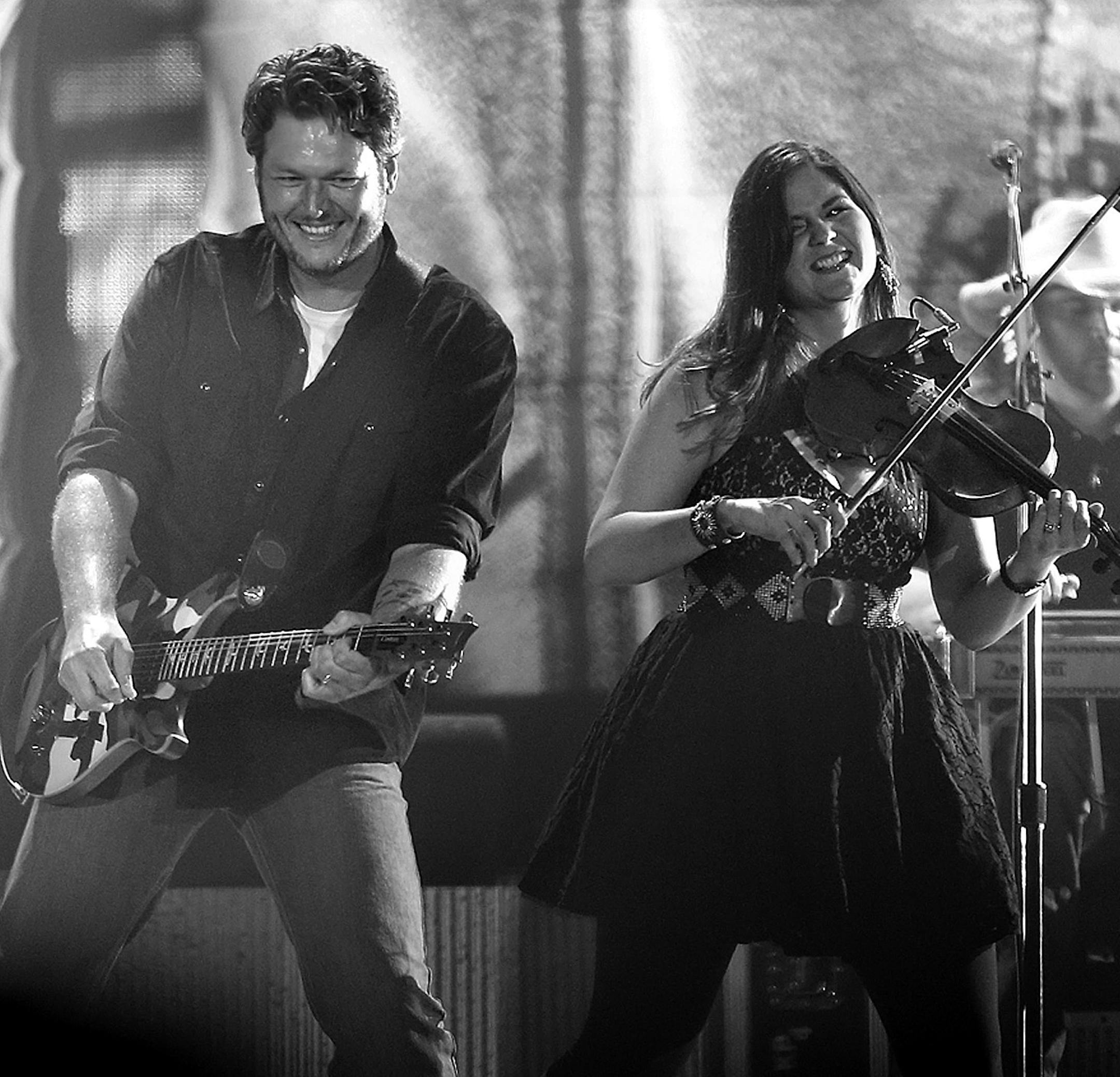 Blake Shelton performed at the Xcel Energy Center on Thursday night. ] CARLOS GONZALEZ cgonzalez@startribune.com September 12, 2013, St. Paul, Minn., Xcel Energy Center, country star and The Voice coach Blake Shelton concert Opening acts - Jana Kramer, Easton Corbin, ORG XMIT: MIN1309122152492509