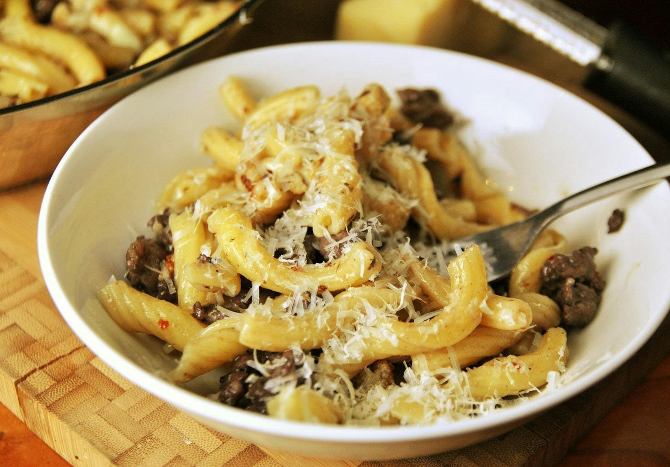 Now is the perfect time to get in the last hearty tastes of winter with this dish of pasta with cauliflower and sausage. (Gretchen McKay/Pittsburgh Post-Gazette/MCT) ORG XMIT: 1150639