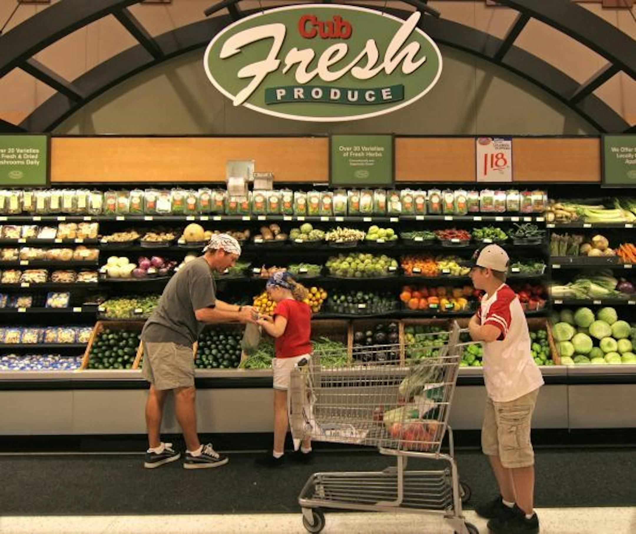 Cub Foods store on the northwest corner of Highway 610 & Zane Avenue Brooklyn Park.