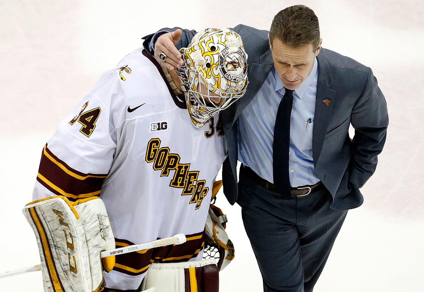 Mike Guentzel hugged goalie Nick Lehr after a game in 2015.