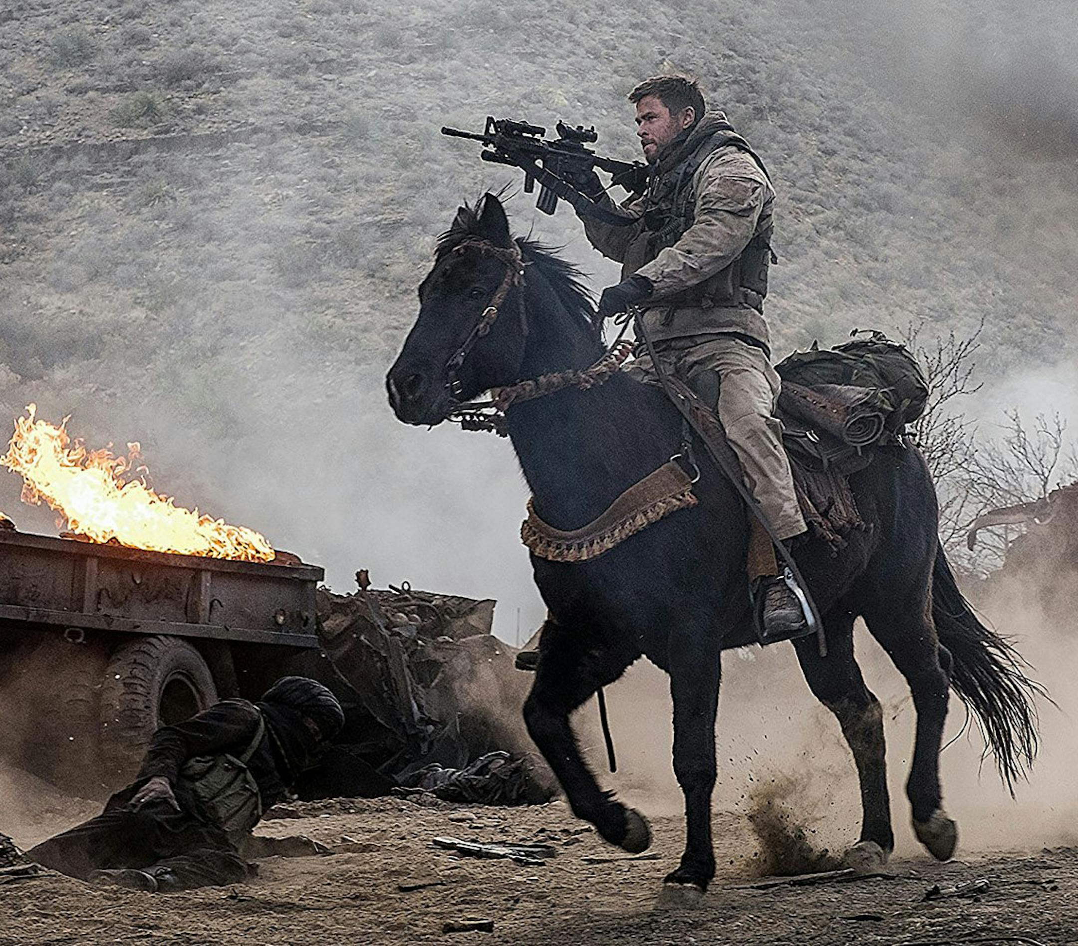 Chris Hemsworth in "12 Strong." (Warner Bros. Entertainment) ORG XMIT: 1220706