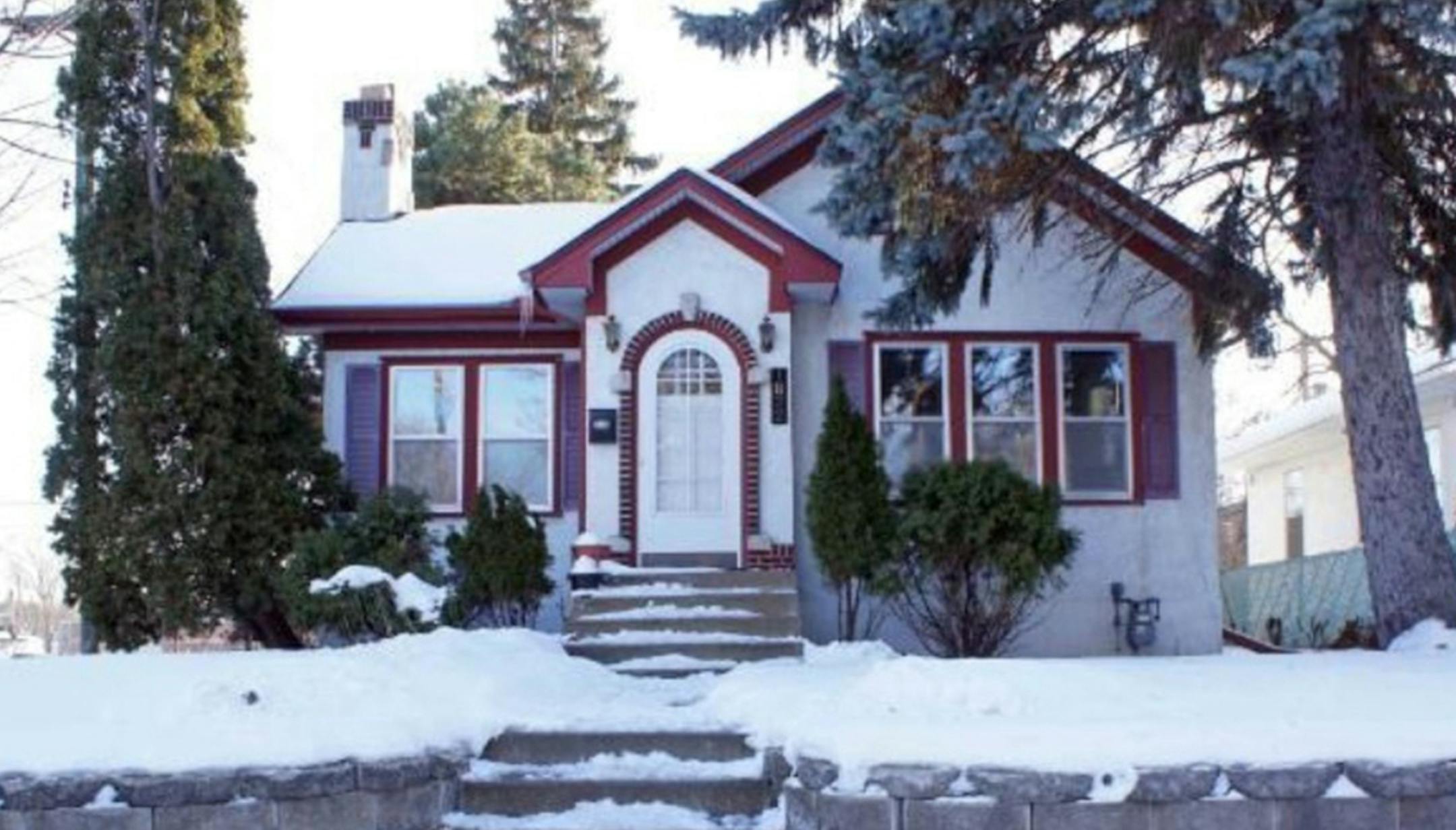 ... St. Paul
Built in 1925, this three-bedroom, one-bath house located in the Macalester-Groveland neighborhood has 1,529 finished square feet and features natural woodwork, hardwood floors, wood-burning fireplace, updated kitchen, dining room with skylight, full basement, deck and one-car tuckunder garage. Listed by Robert Reidell, Re/Max Results, 651-696-0855.