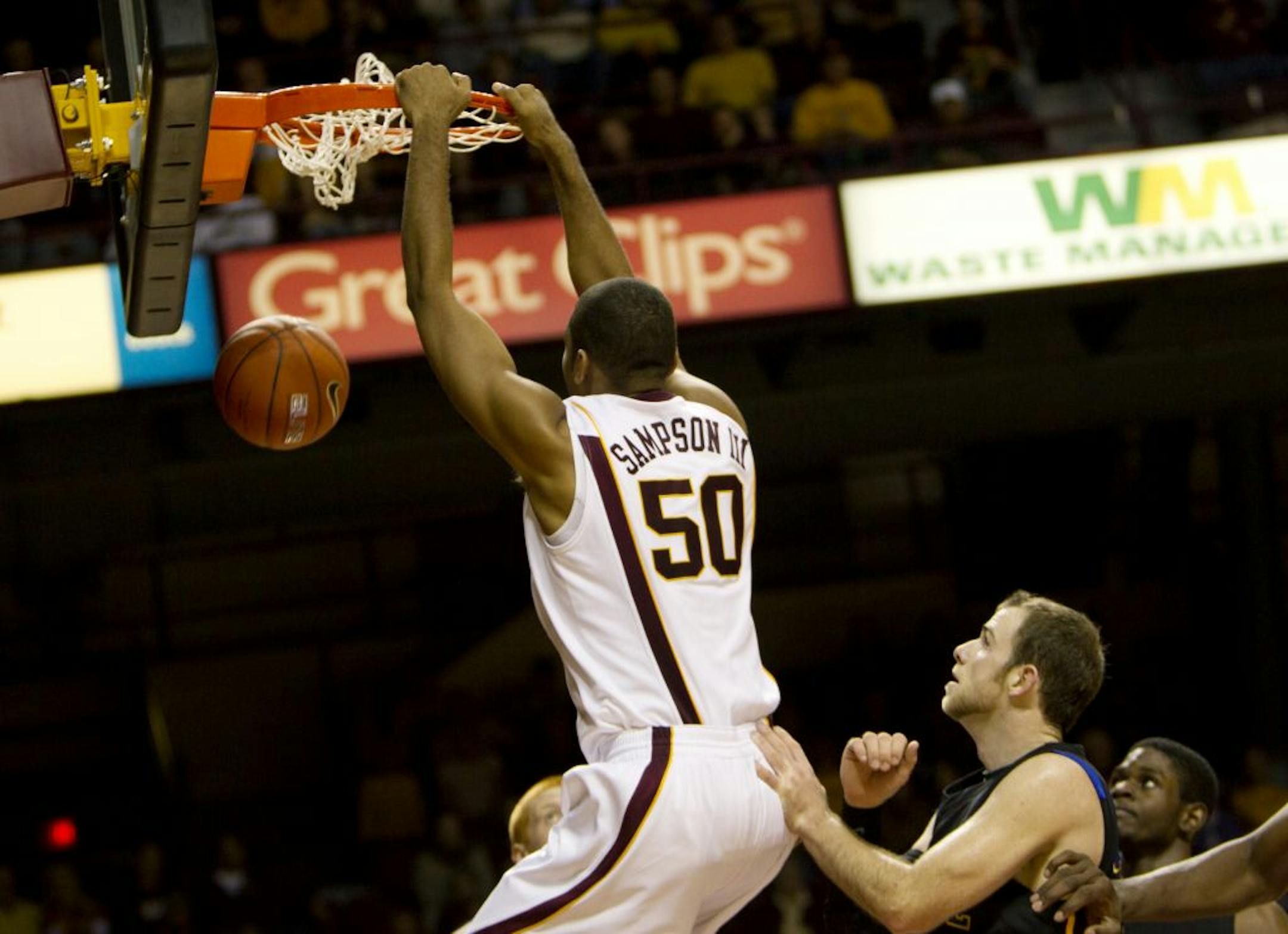 Minnesota's Ralph Sampson III