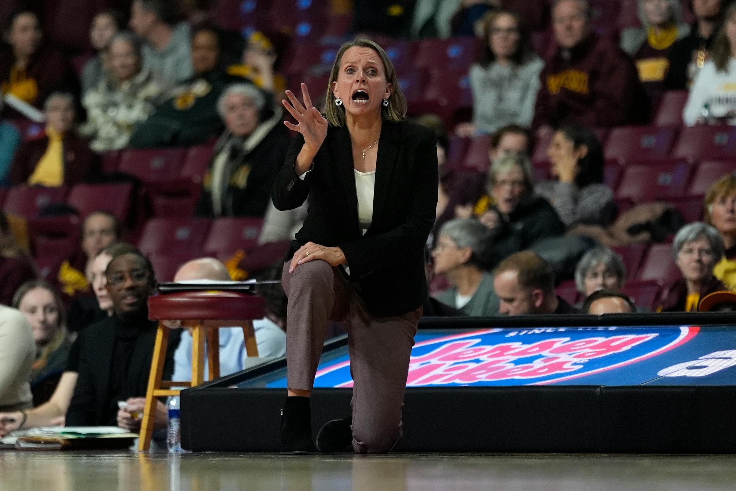 Gophers women’s basketball plays host to Montana