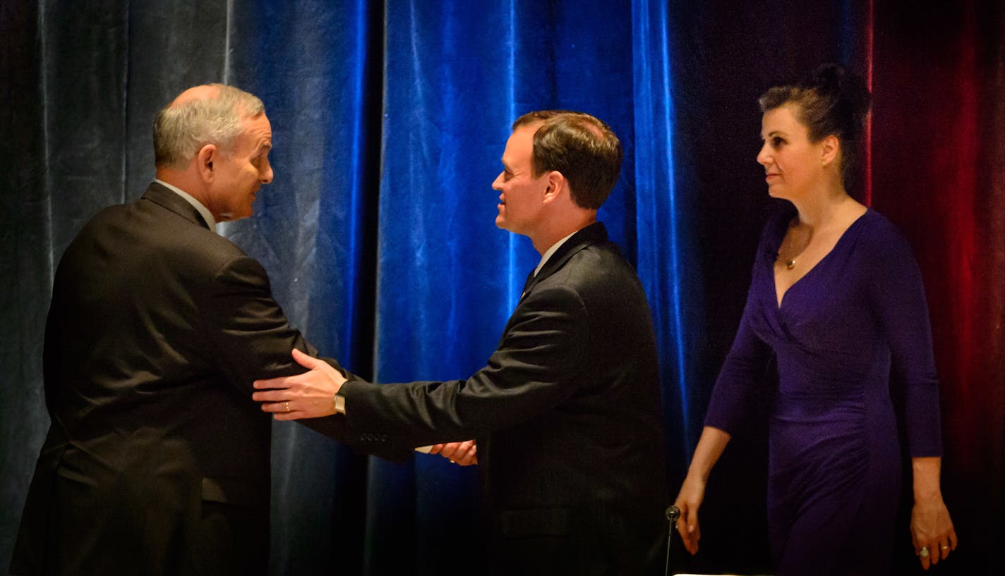 Minnesota candidates for Governor Gov. Mark Dayton (DFL), Jeff Johnson (GOP) and Hannah Nicollet (IP) First Minnesota shook hands at the end of the first debate Wednesday, October 1, 2014 at the Mayo Civic Center in Rochester, MN. ] GLEN STUBBE * gstubbe@startribune.com