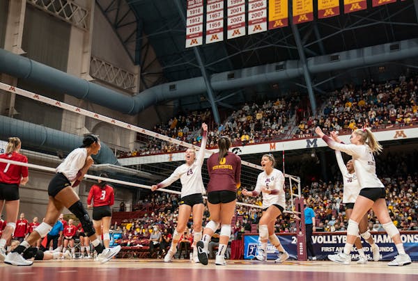 The Gophers volleyball team is looking to build off last year’s trip to the NCAA regional final.