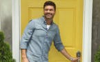 Ryan Seacrest participates in the "Knock Knock Live" pop up event outside the News Corporation/Fox Building on Tuesday, July 14, 2015, in New York. (P